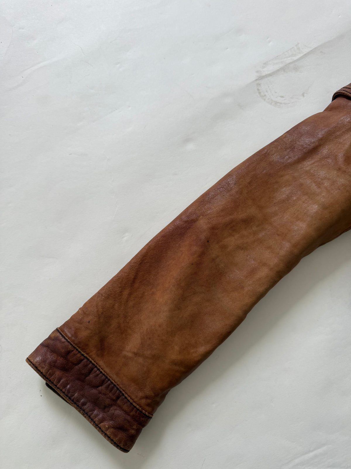Vintage Cropped Leather Jacket (L)