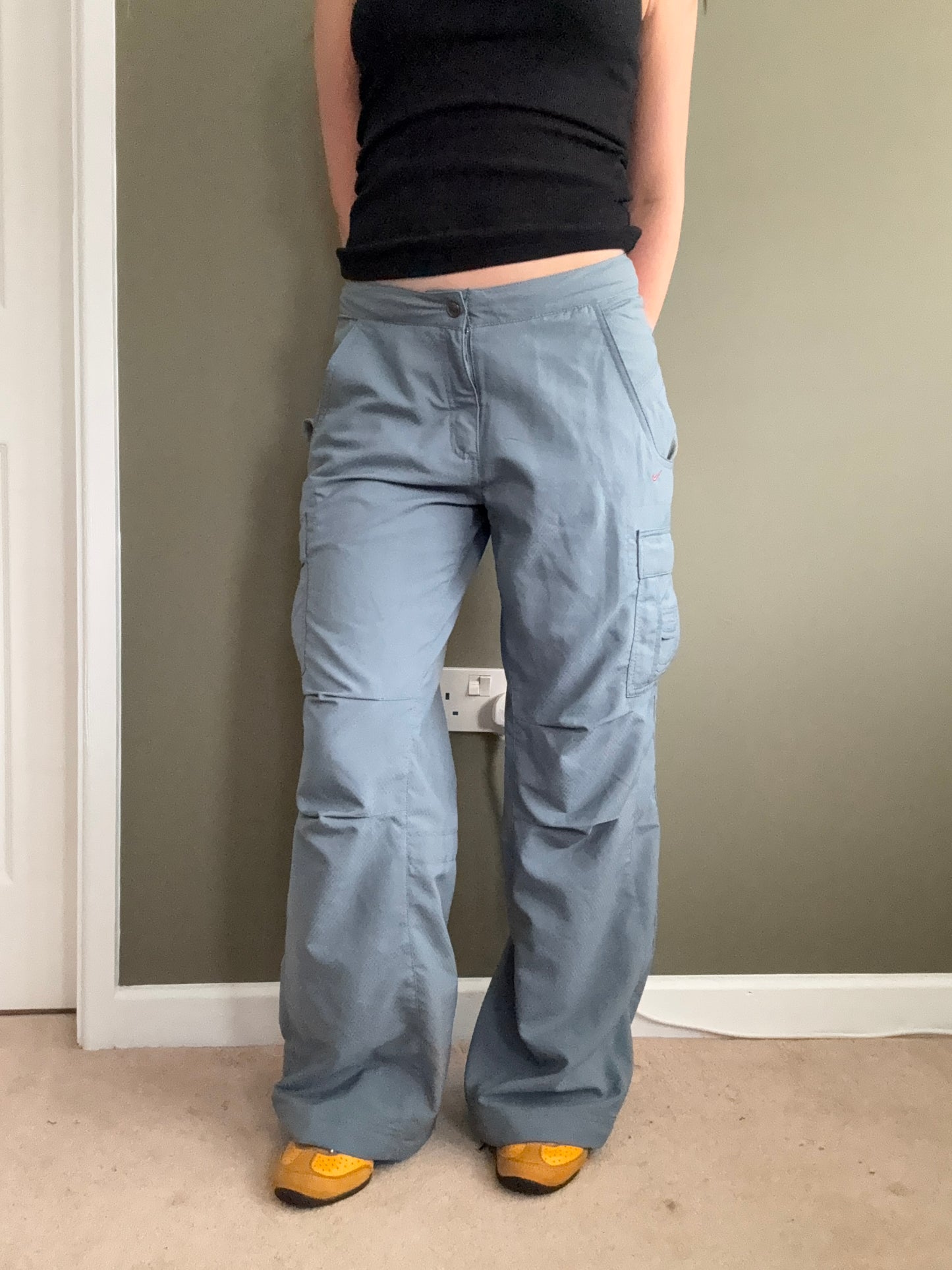 Nike Cargo Trouser (UK8)