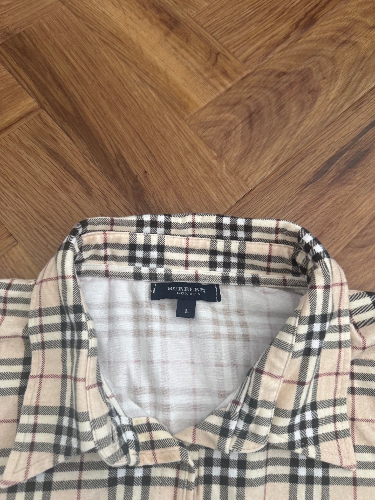 Burberry Polo Shirt (L)