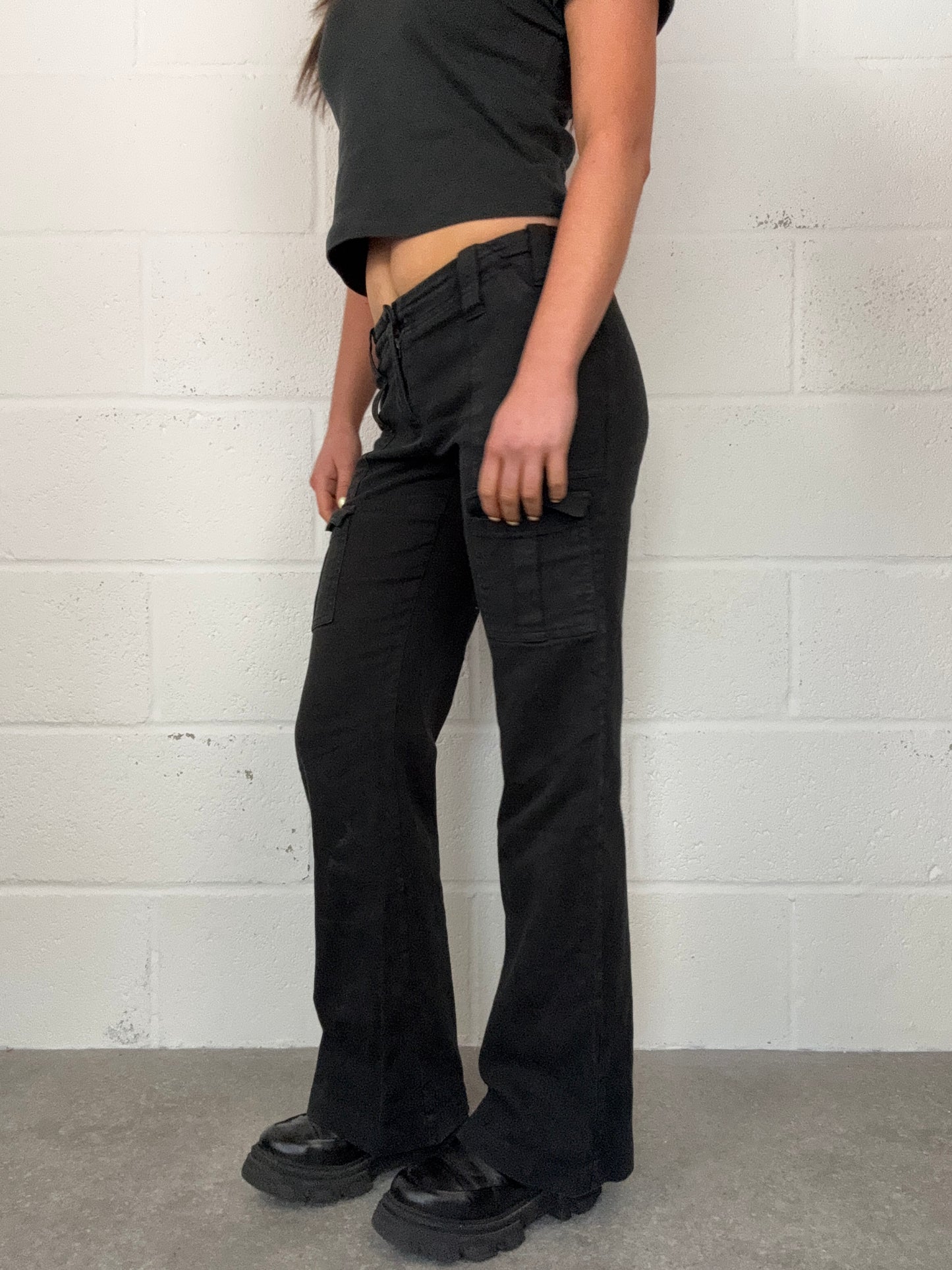 Low Waist Cargo Trouser (UK8)