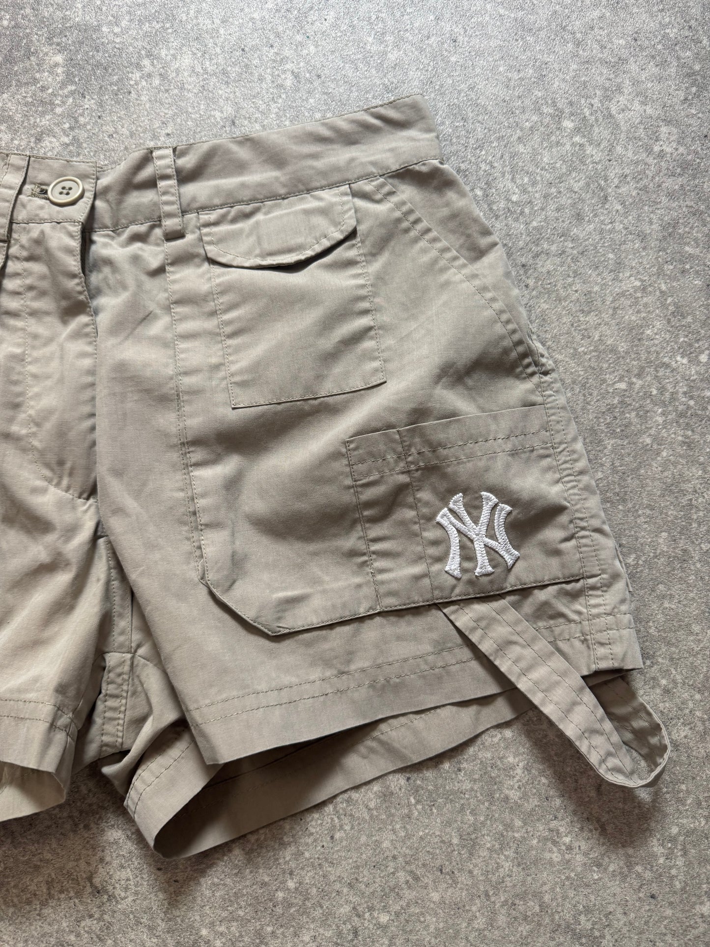 NY Yankees Shorts (UK8)
