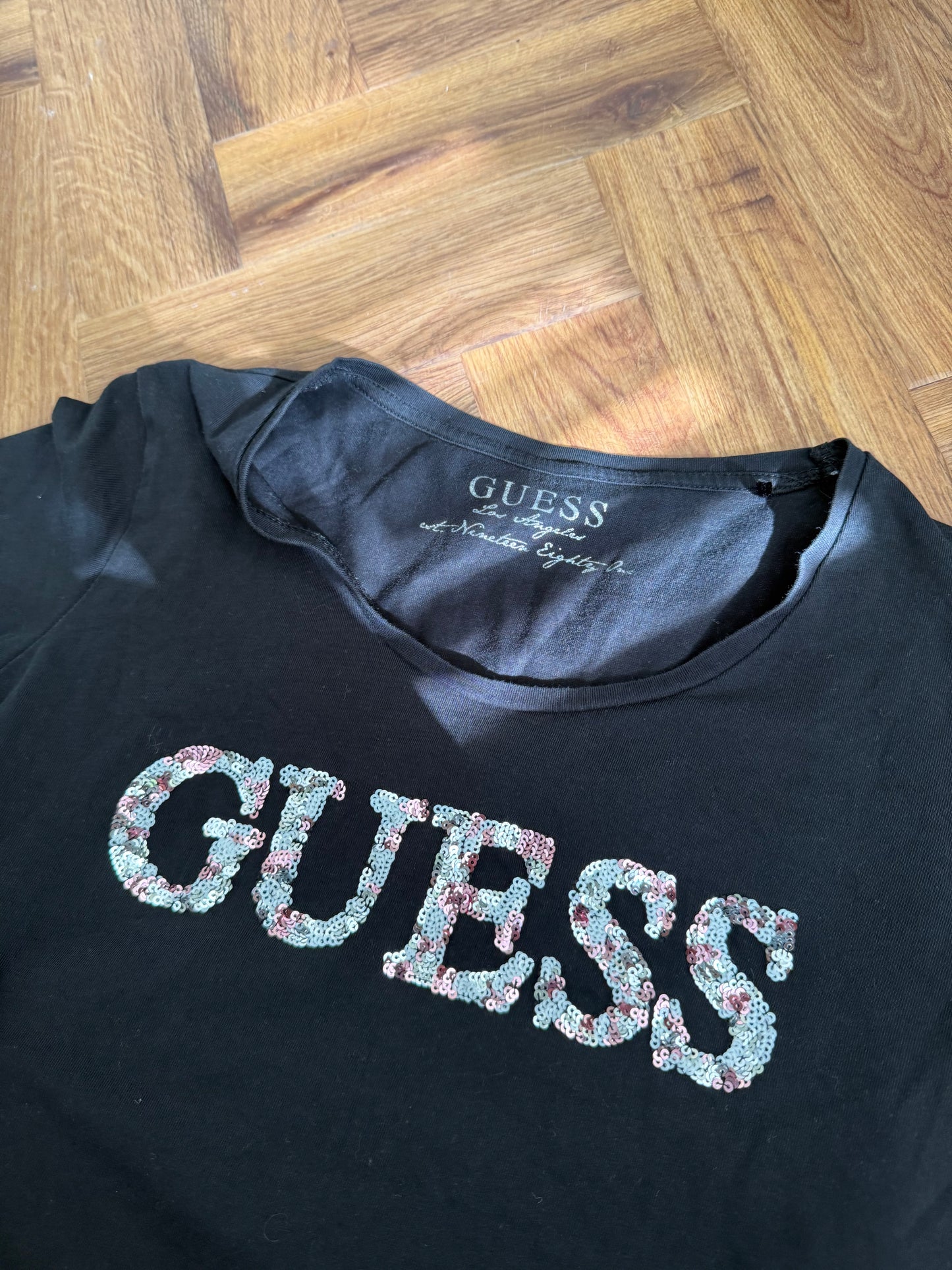 Guess Baby Tee (XS)