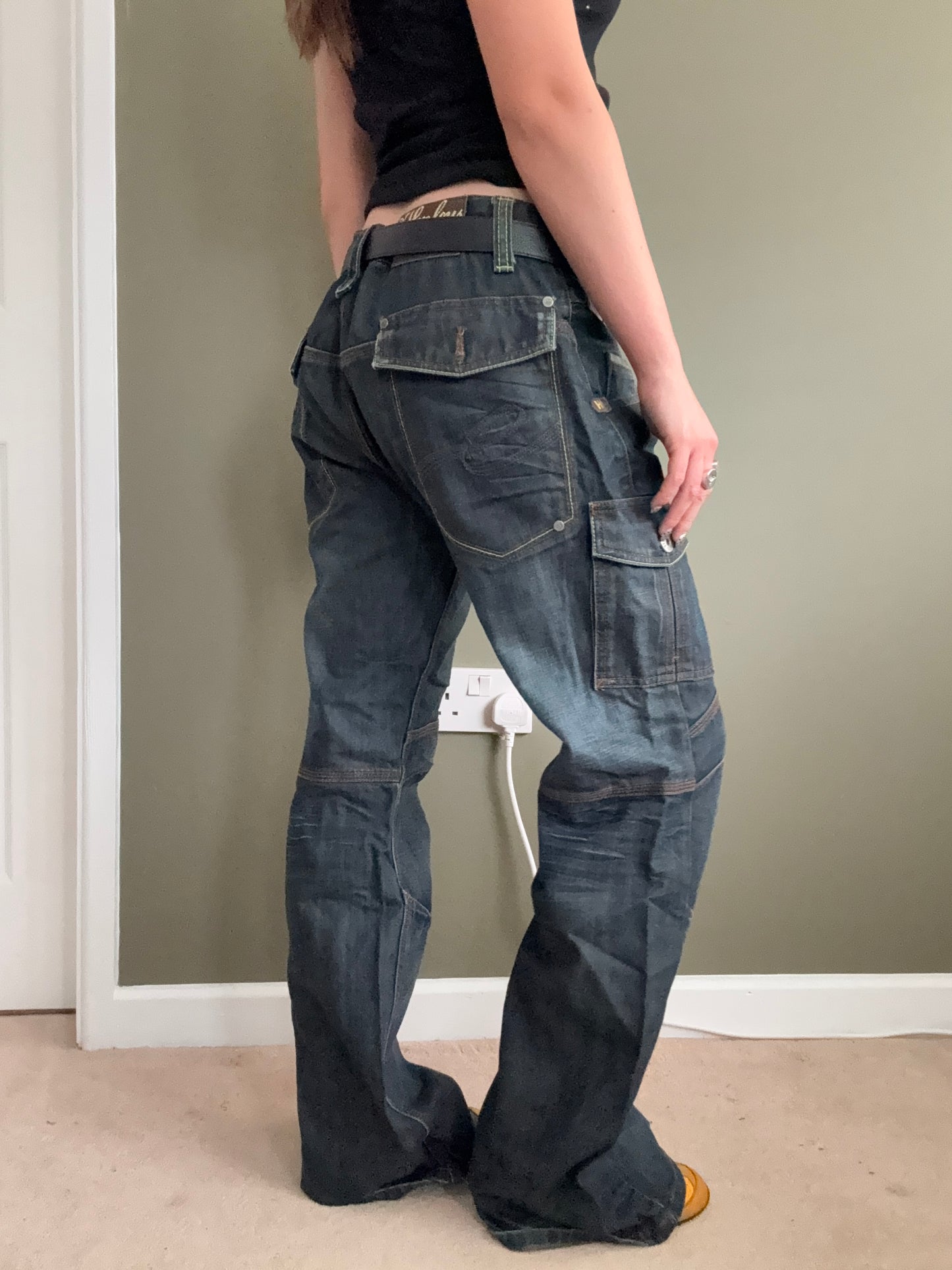 Henley’s Cargo Jeans