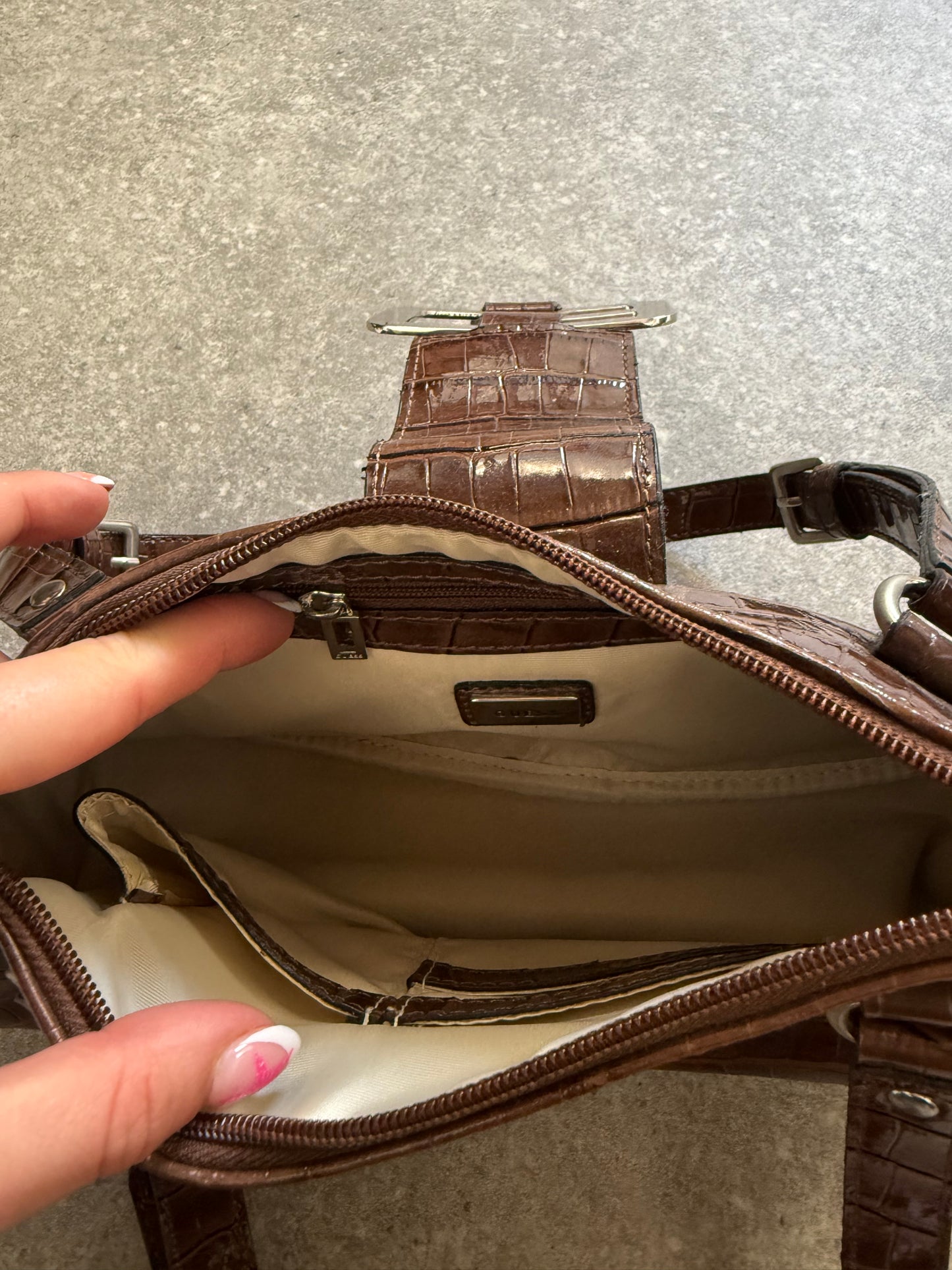Guess Shoulder Bag