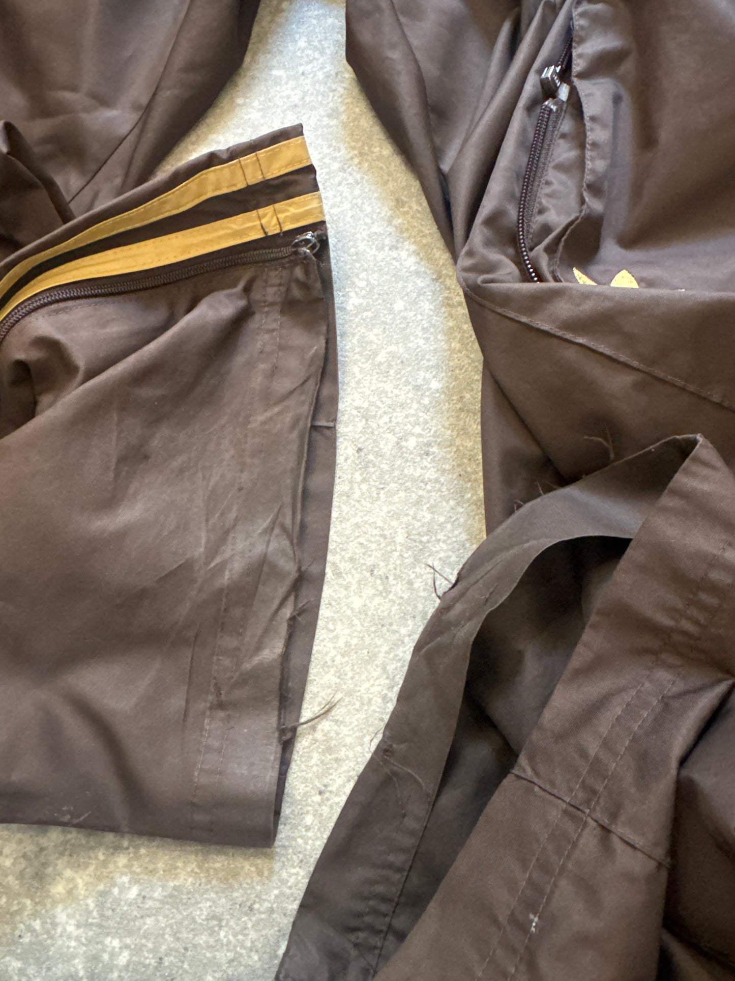 Adidas Cargo Tracksuit Bottoms (M)