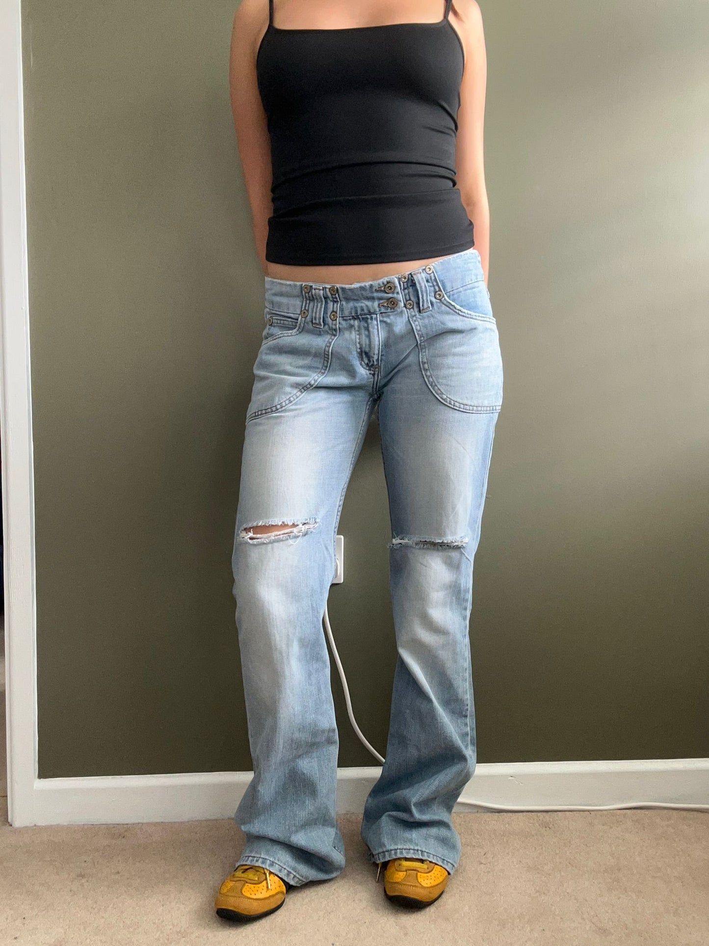 Y2K Distressed Jeans (UK10)