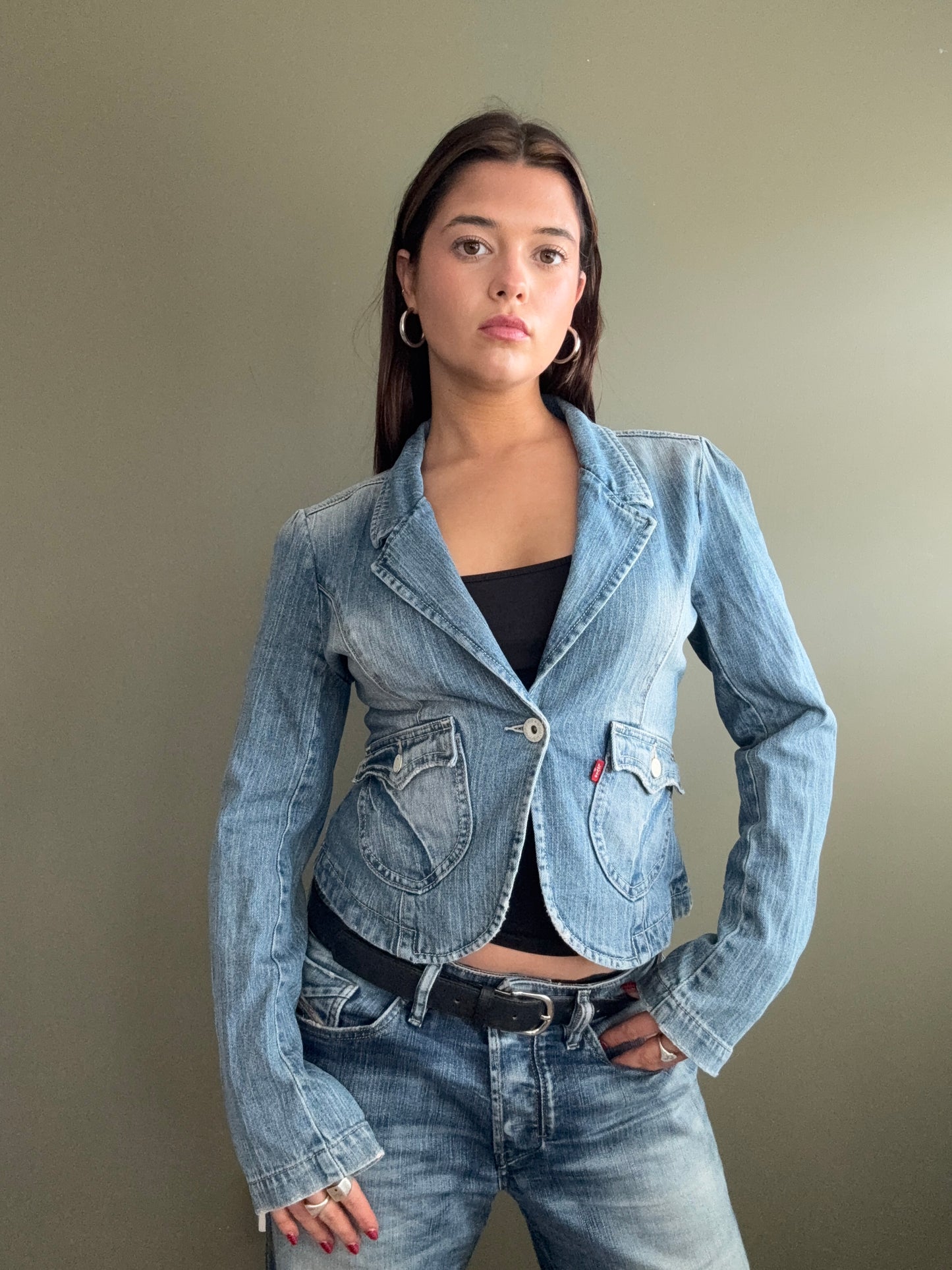 Levi Fitted Denim Jacket (M)