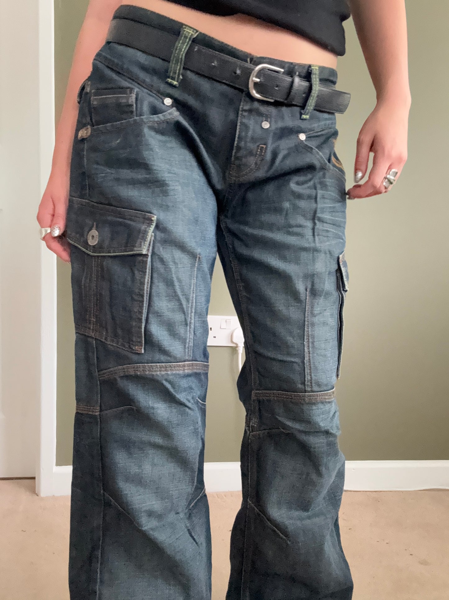 Henley’s Cargo Jeans