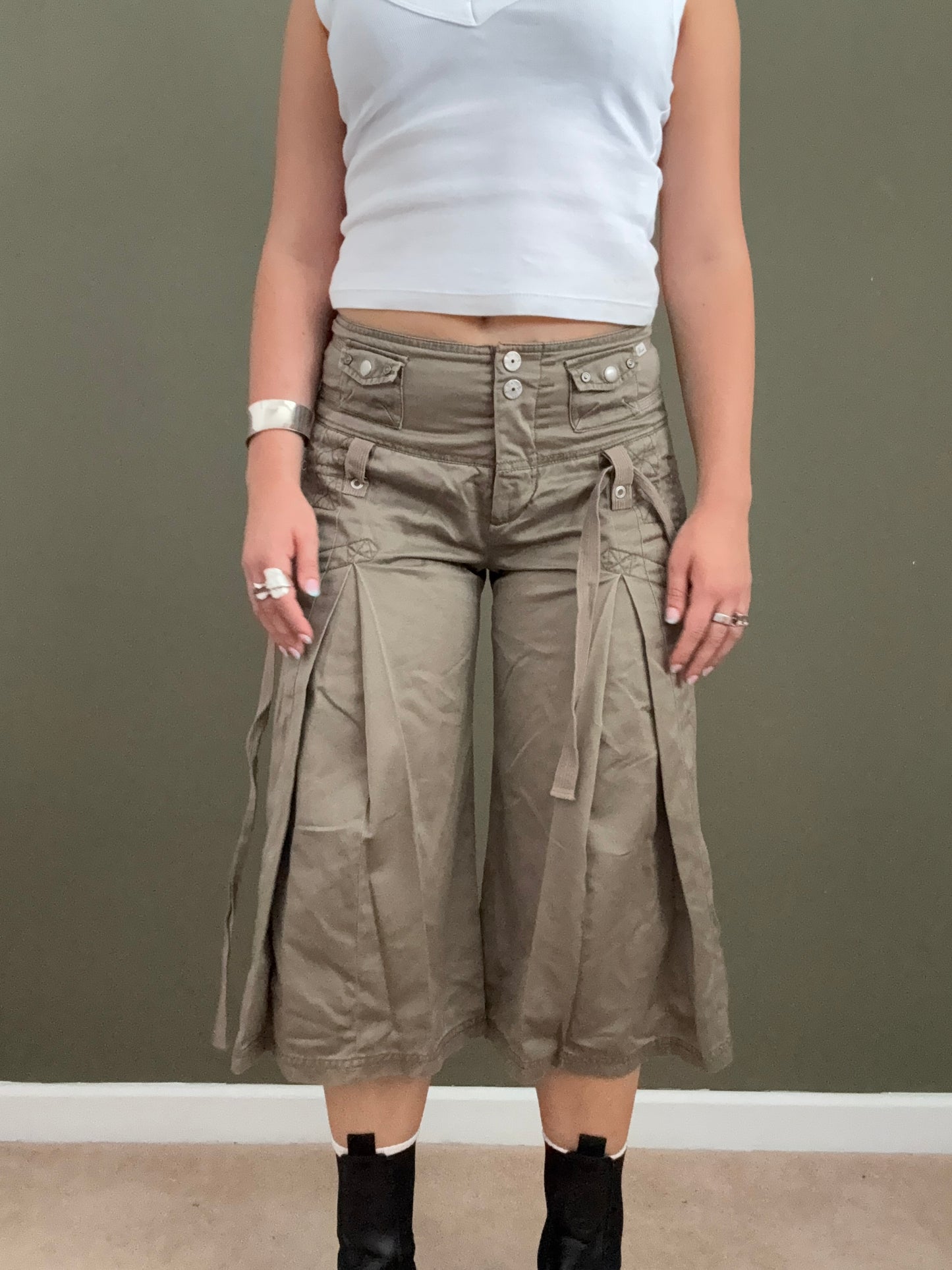 Diesel Capri Trousers (28)