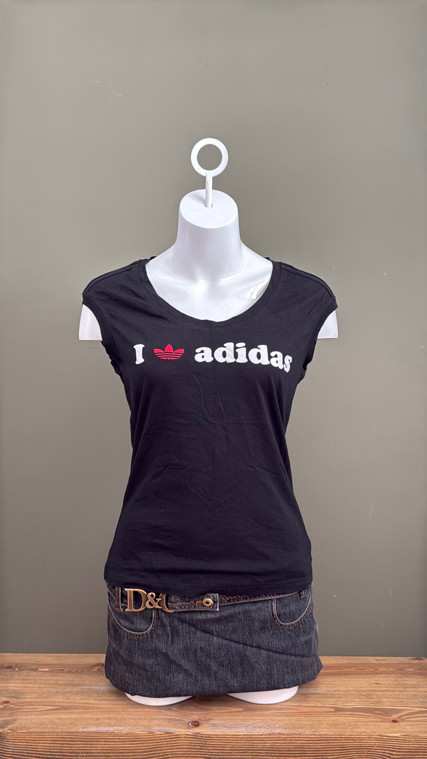 Adidas Top (UK16)