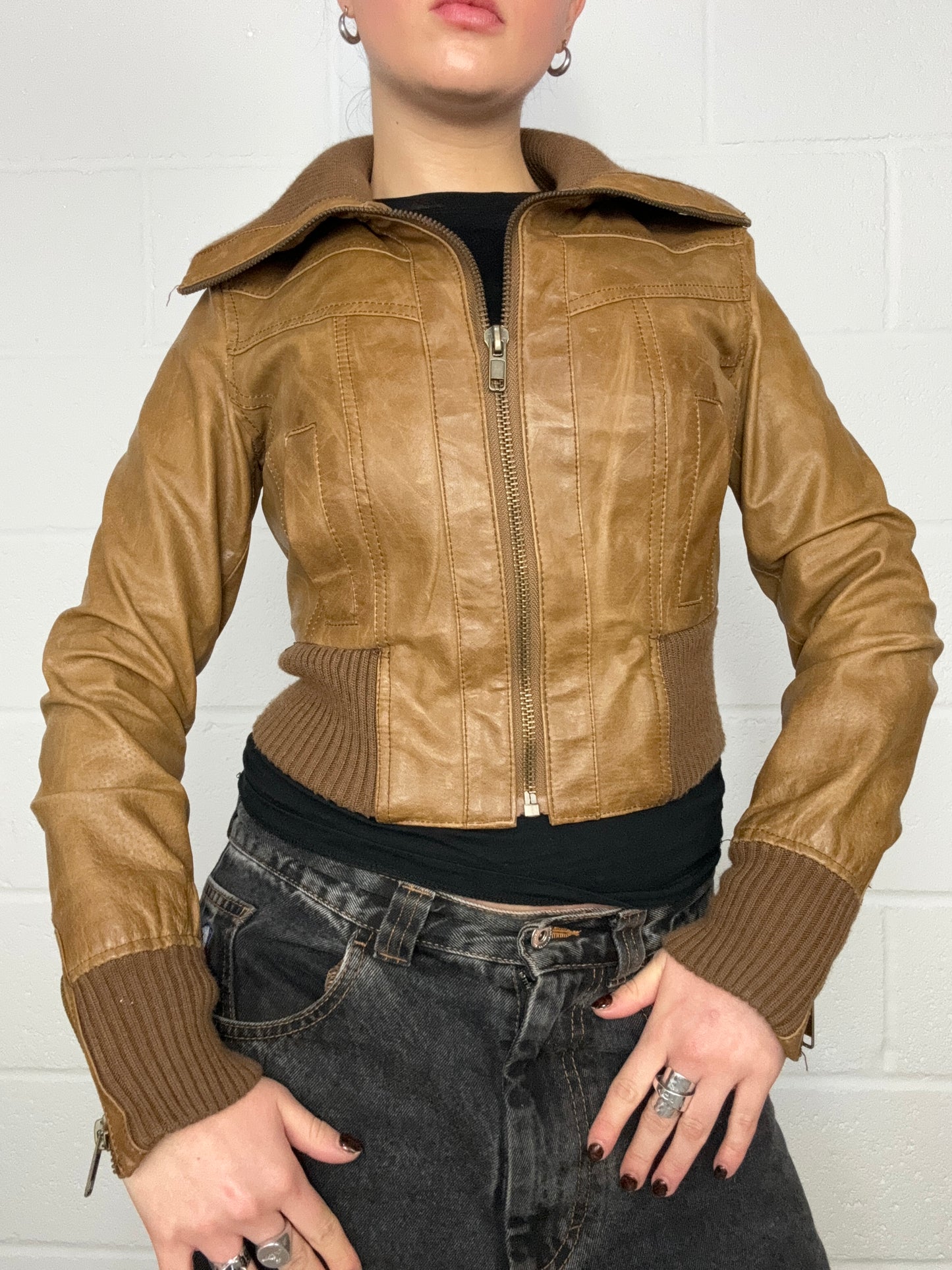 Fitted Y2K Leather Jacket (UK8)