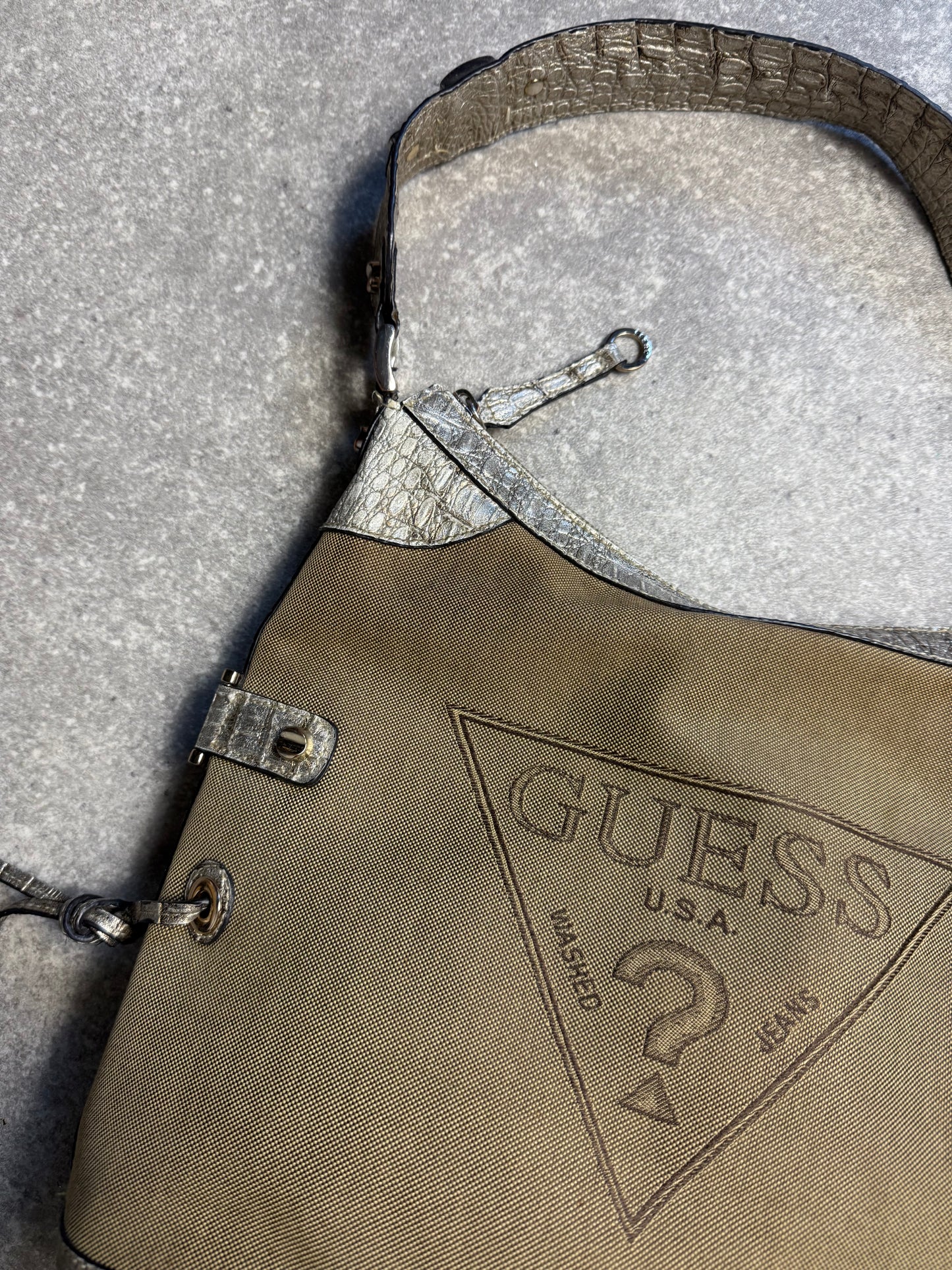 Guess Shoulder Bag