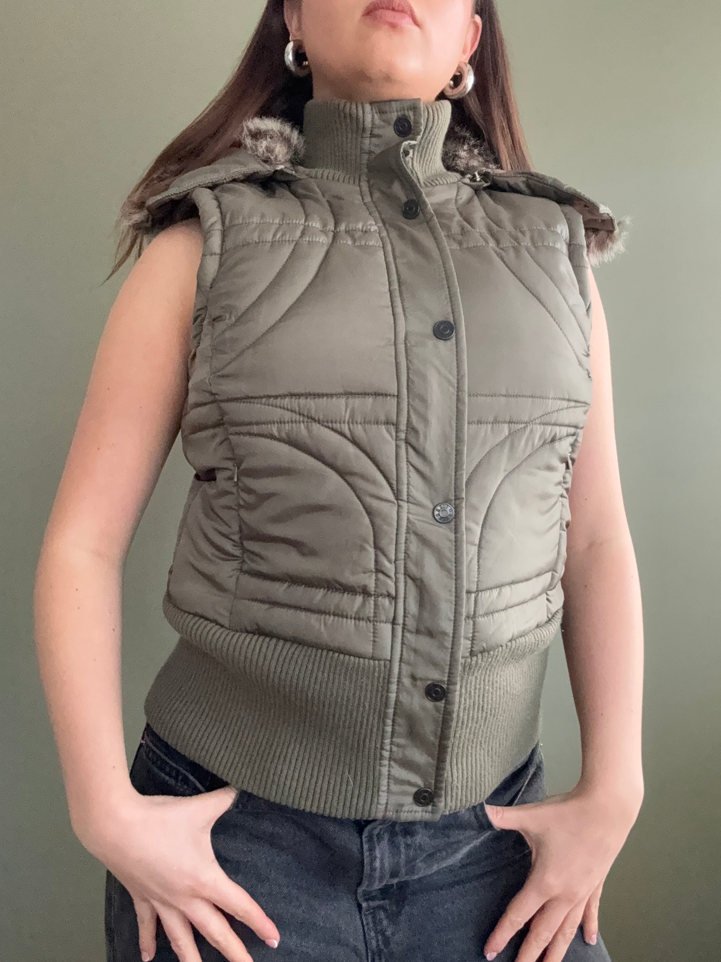 Khaki Gilet (UK8)