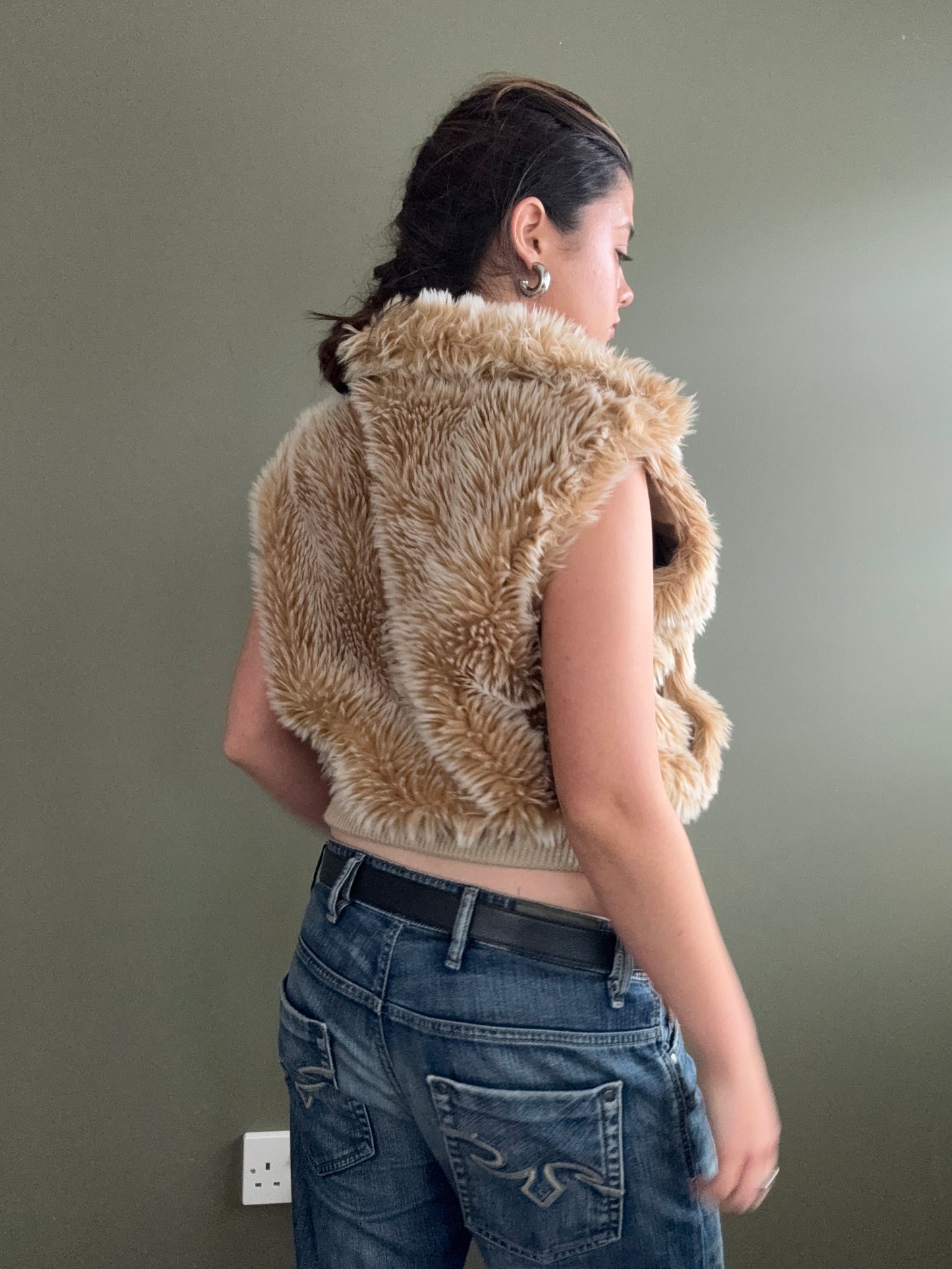 Faux Fur Gilet (UK14)