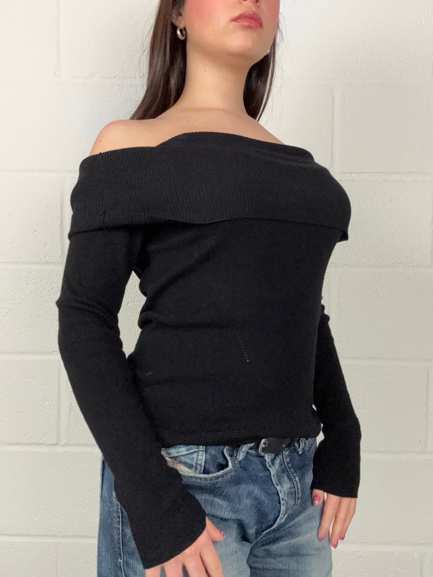 Off The Shoulder Jumper (M)