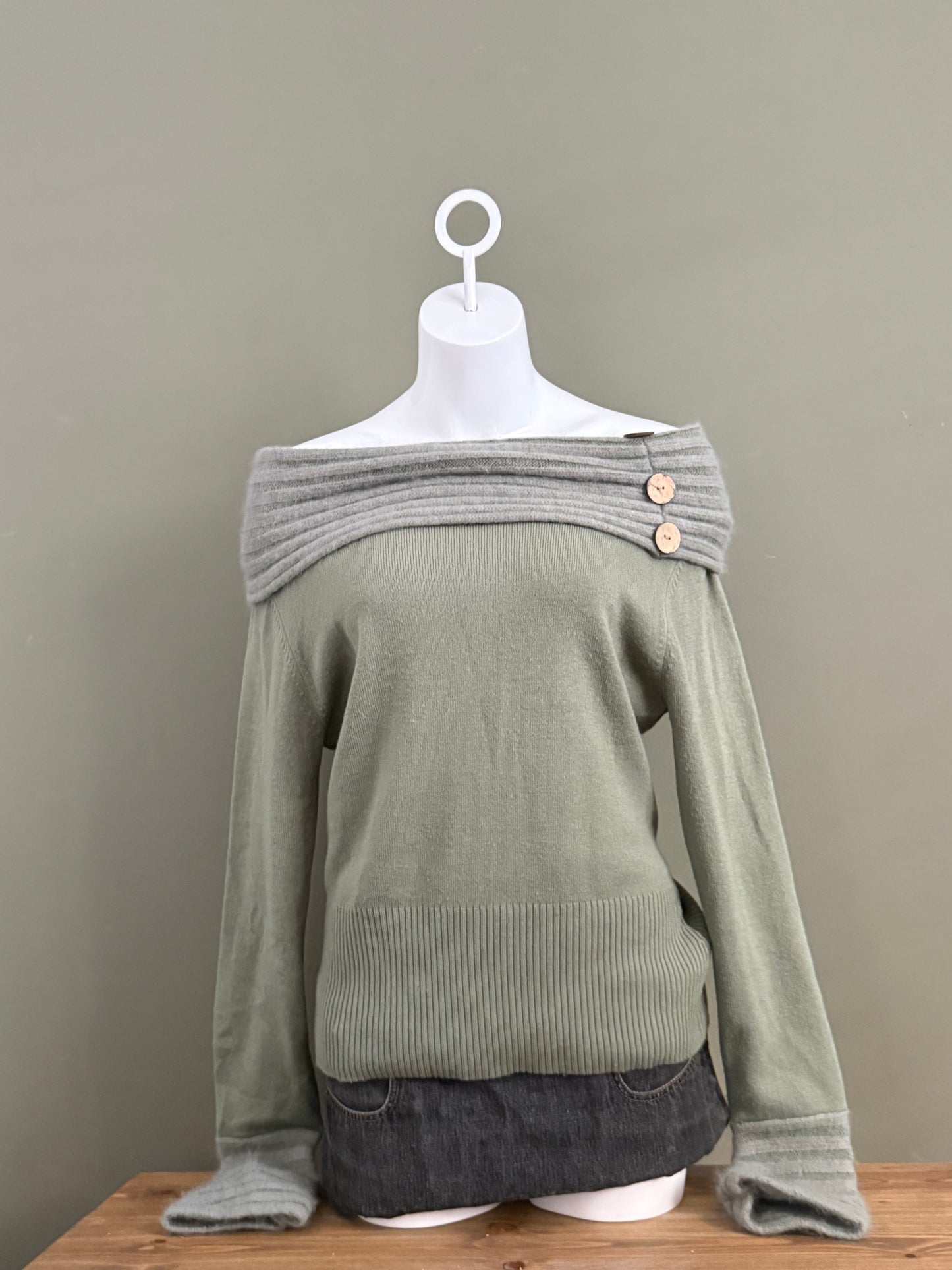 Jane Norman Off The Shoulder Jumper (UK14)