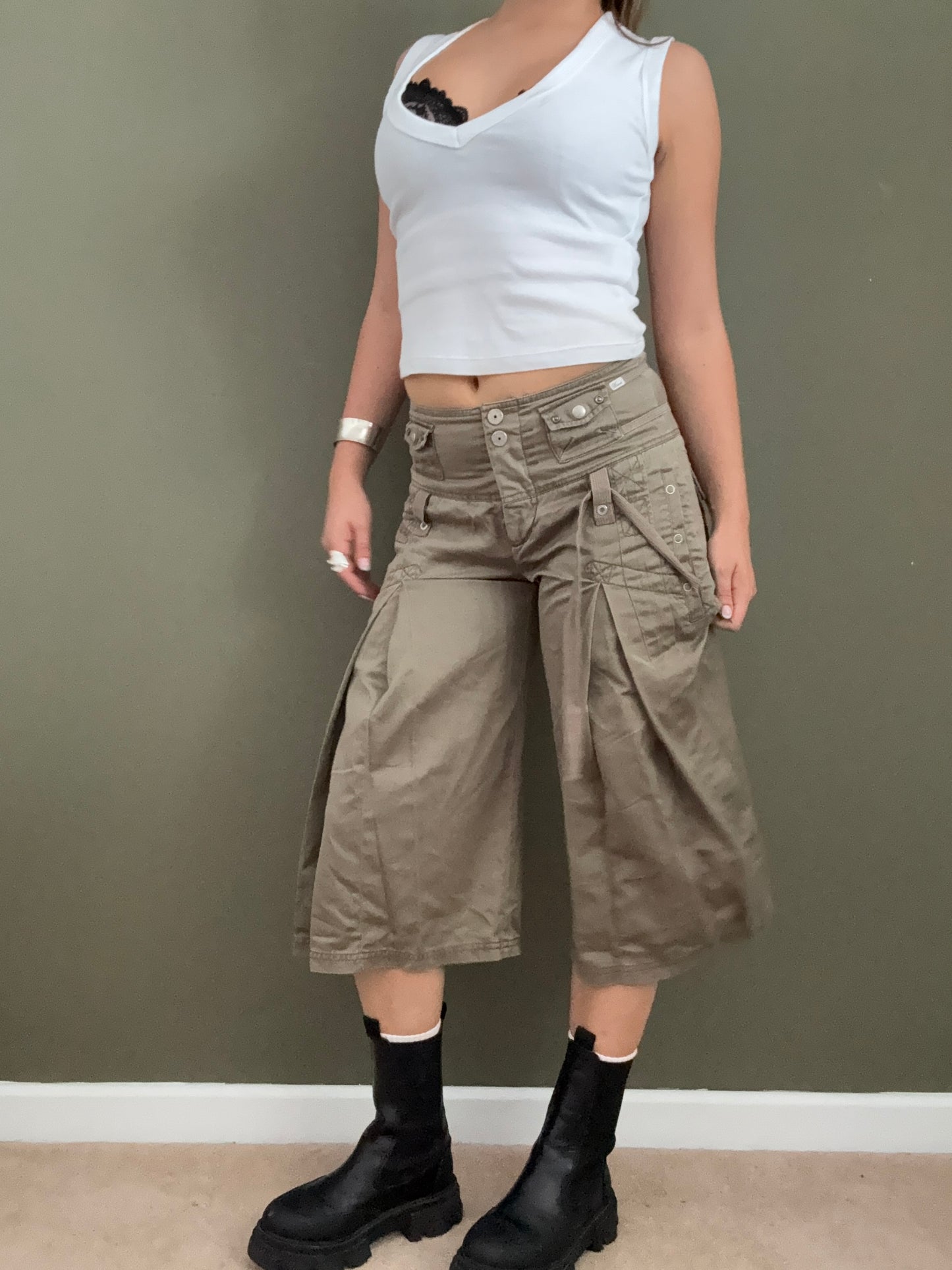 Diesel Capri Trousers (28)
