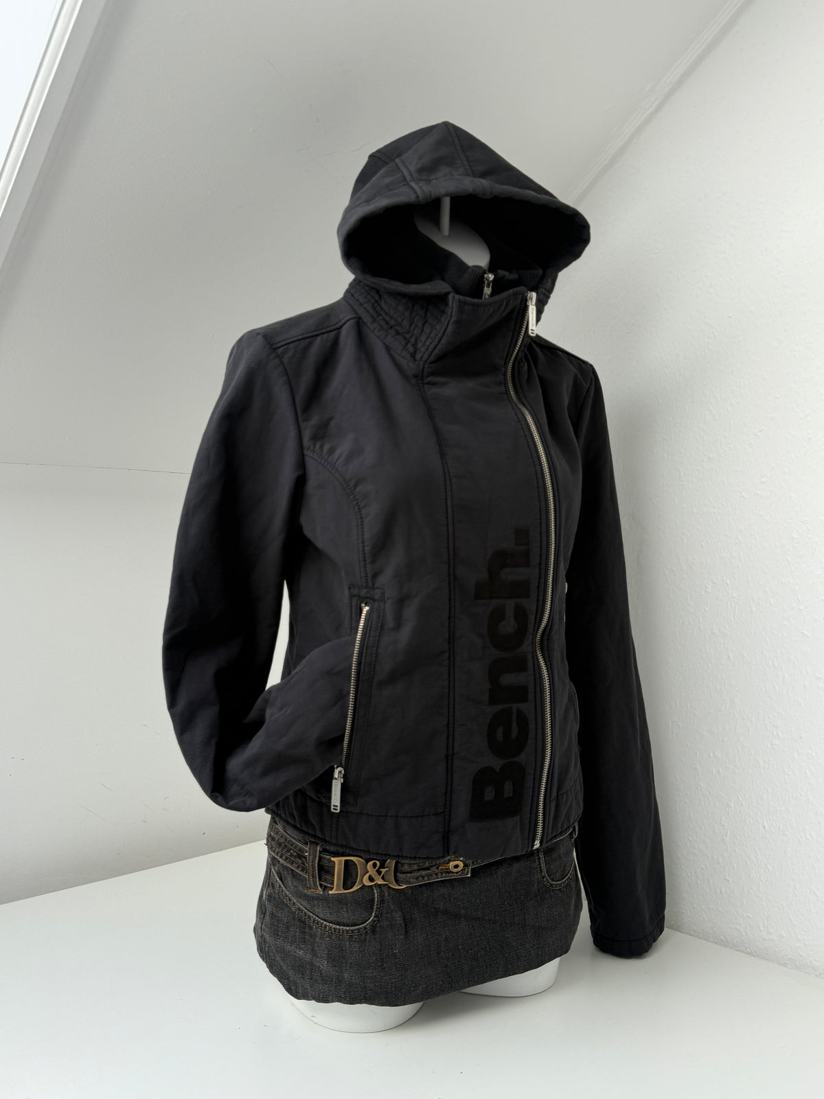 Bench Jacket (L)