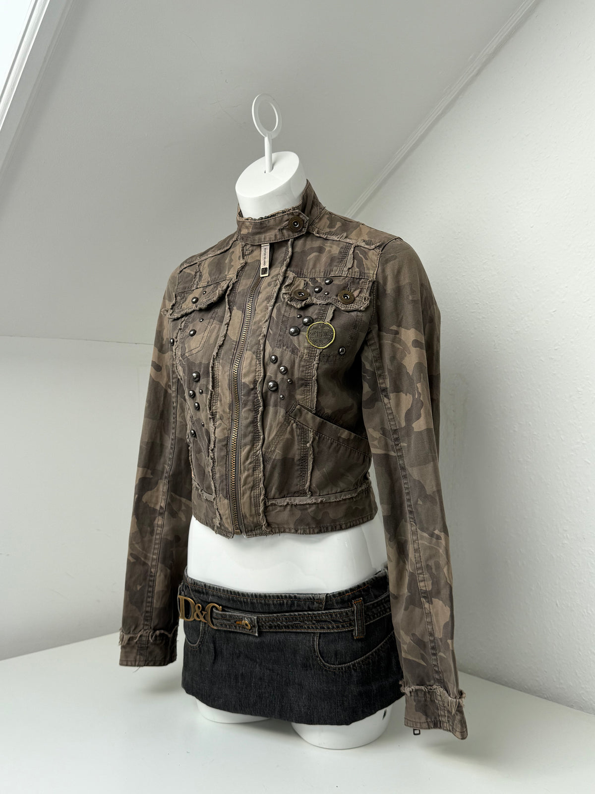 Y2K Cropped Camo Jacket (M)