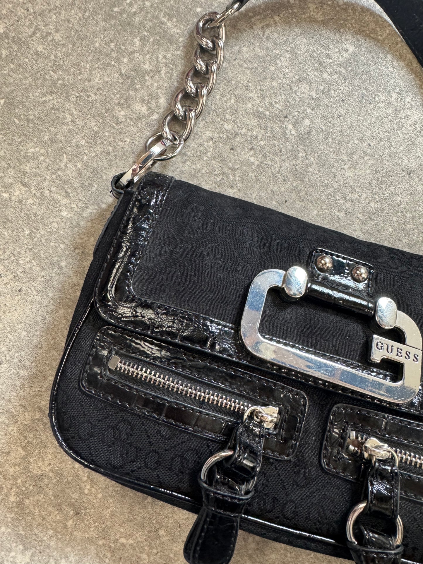 Guess Shoulder Bag