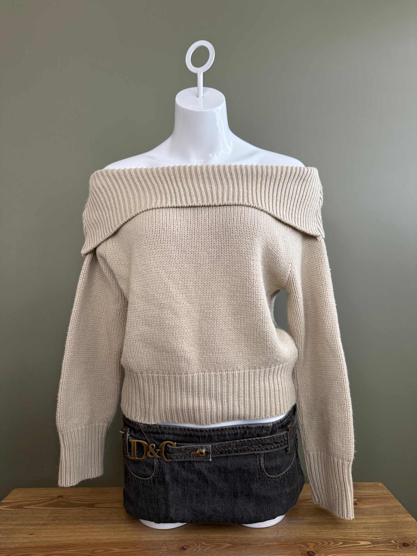 Off The Shoulder Knit Jumper (UK14)