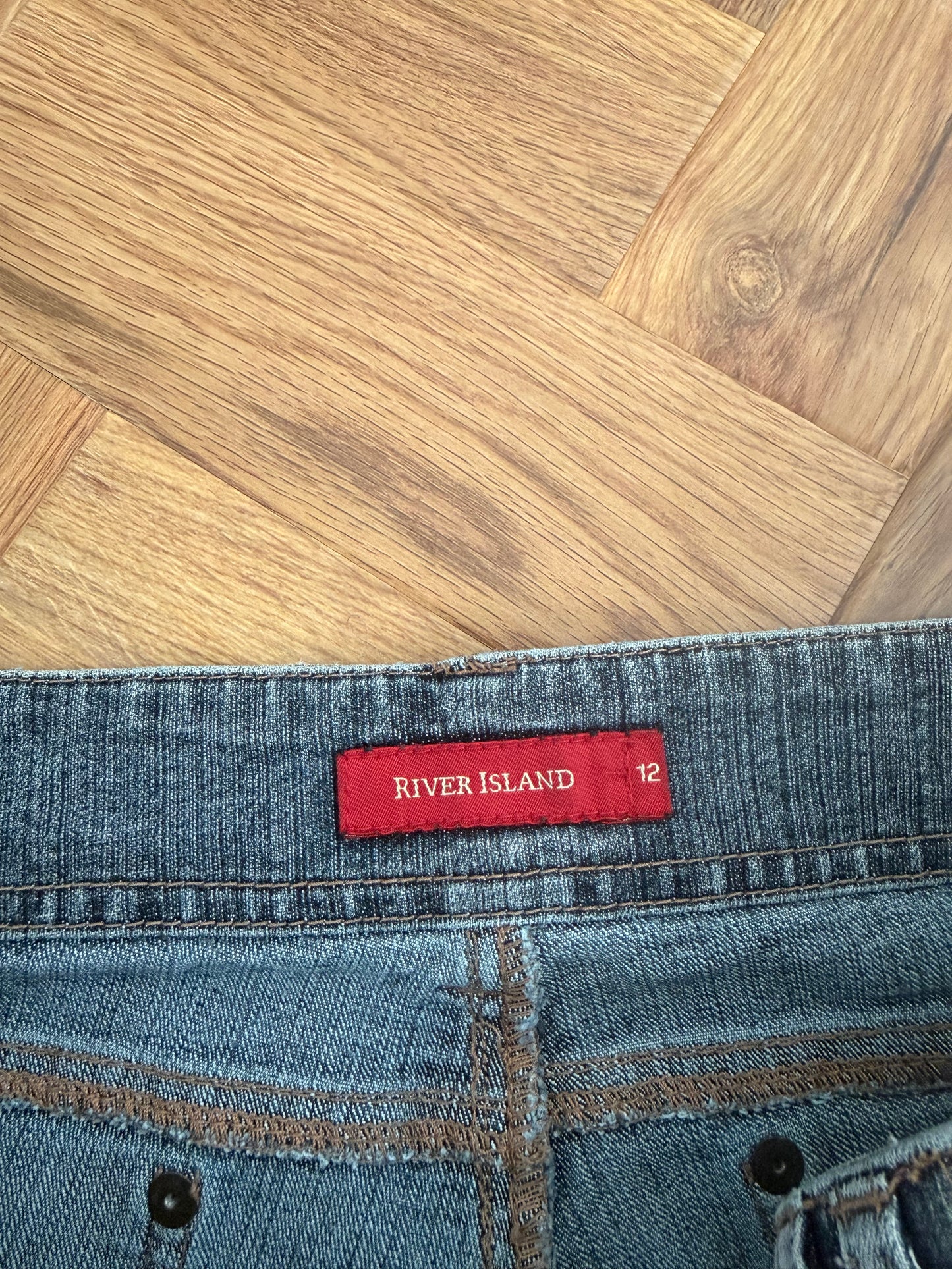 Low Rise Y2K Jeans (UK12)