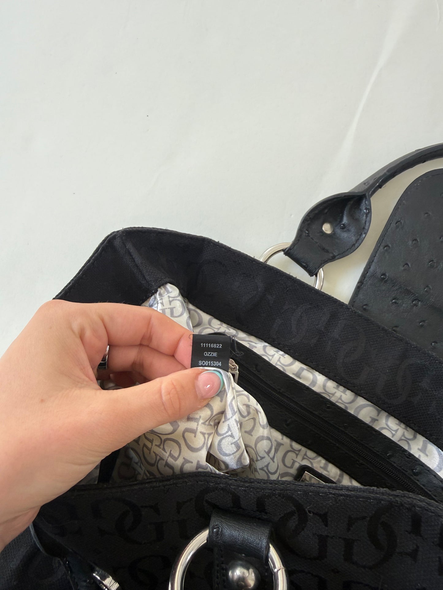 Guess Shoulder Bag