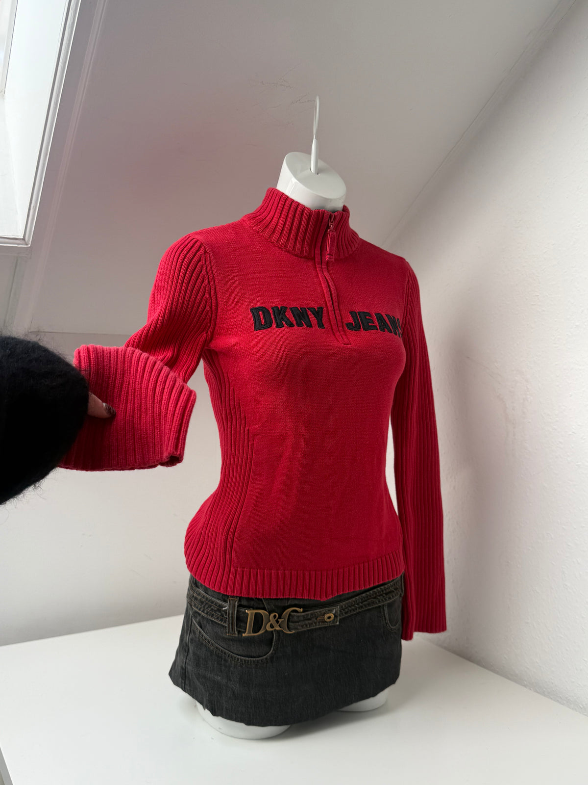 DKNY 1/4 Zip Knit Jumper (M)