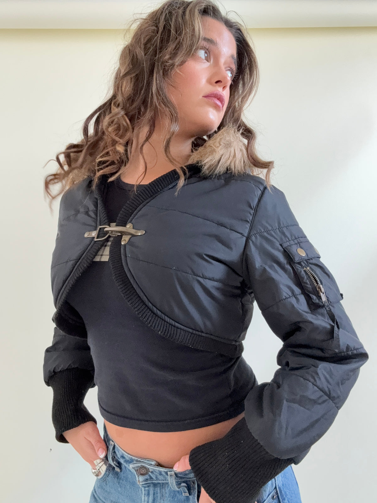Cropped Y2K Puffer Jacket (M)