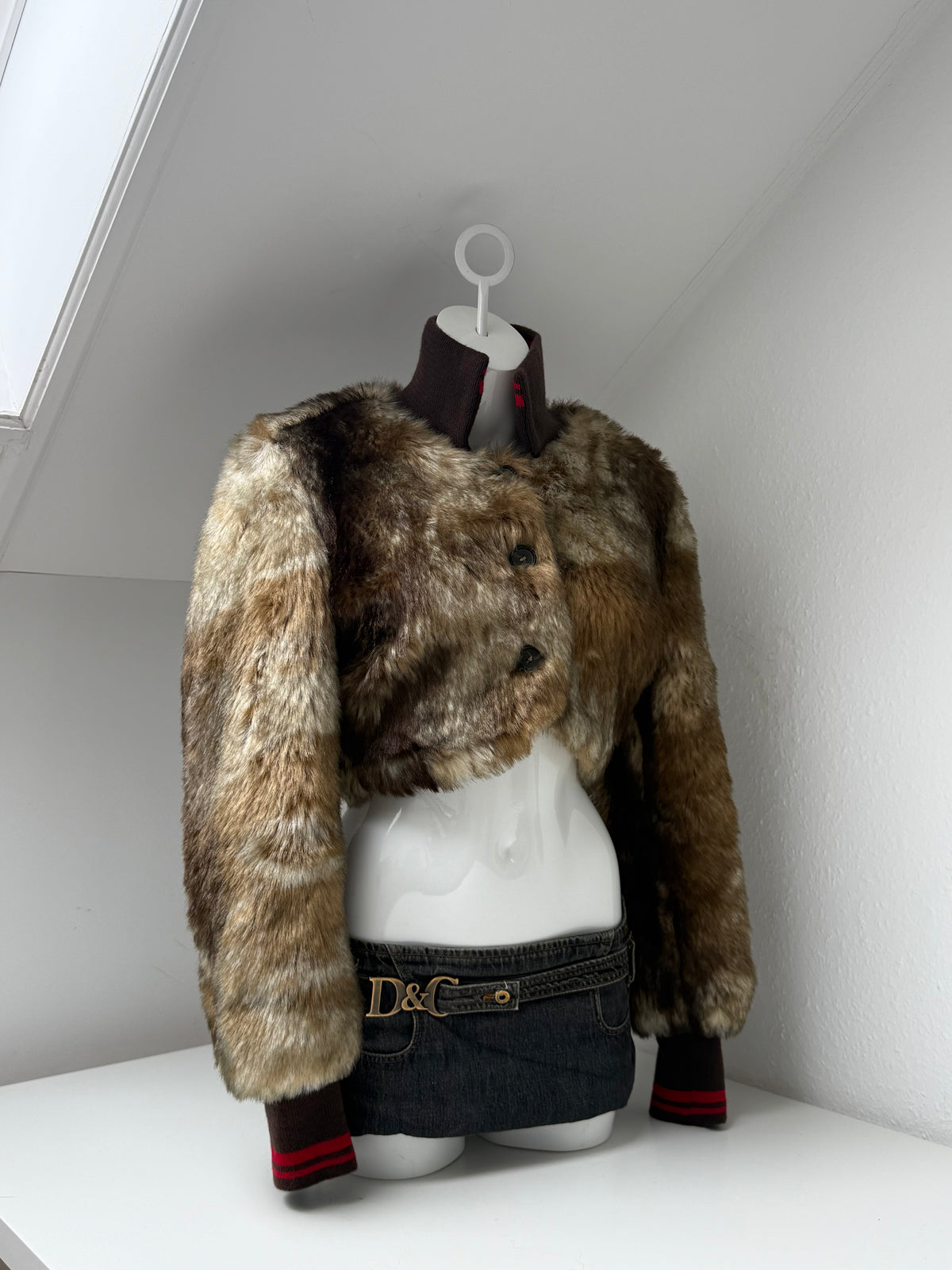 Cropped Faux Fur Replay Jacket (L)