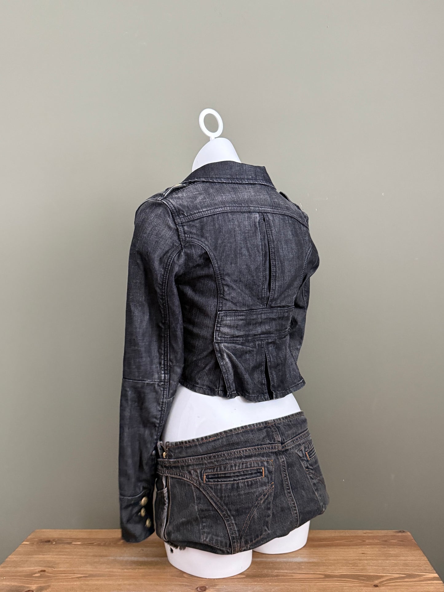 Tommy Hilfiger Cropped Denim Jacket (S)
