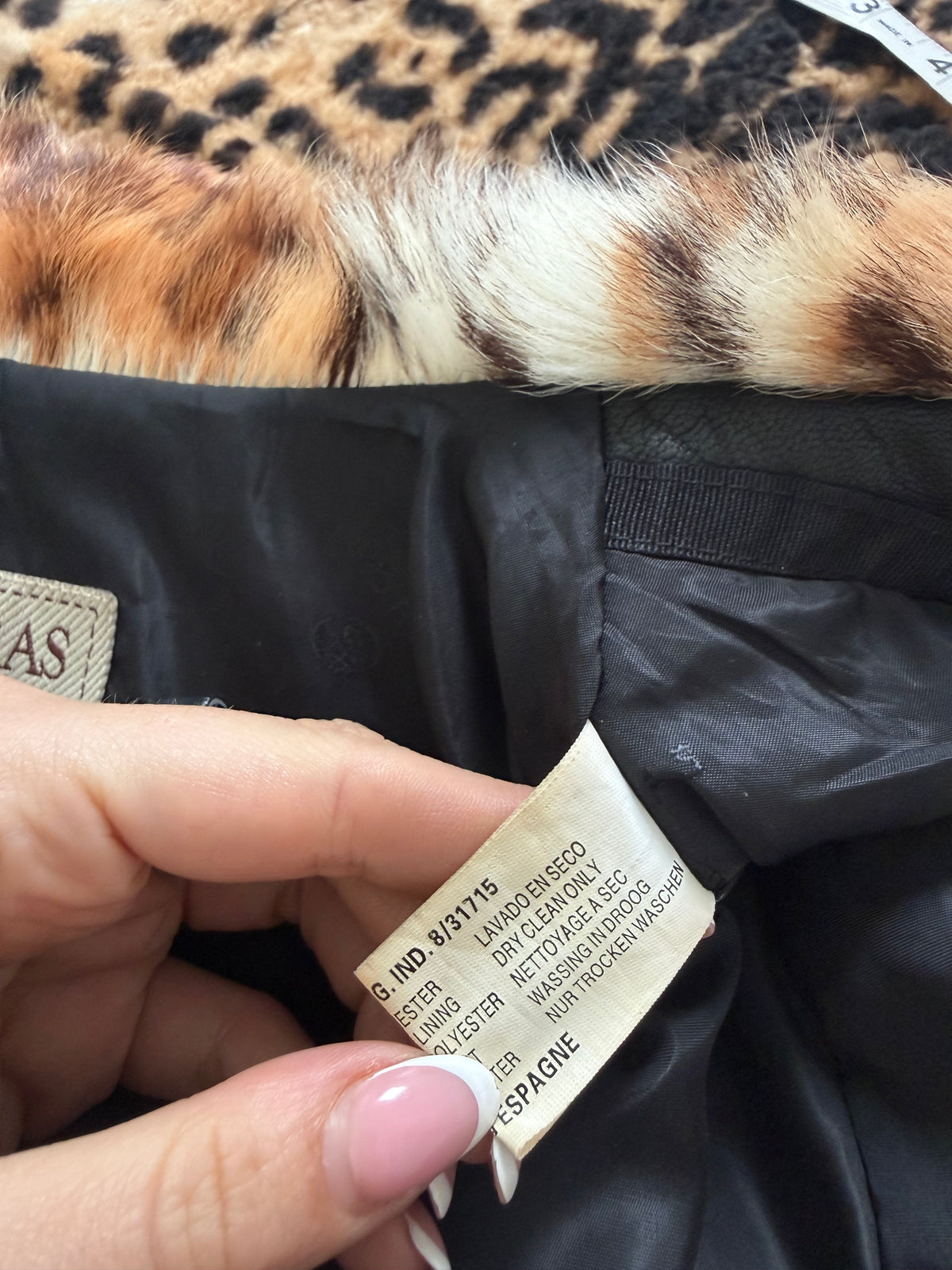 Leopard Faux Fur Jacket With Leather Accents (M)