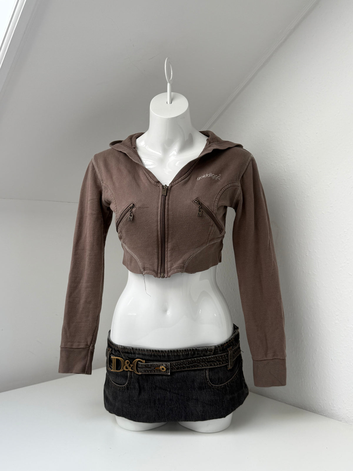 Golddigga Ultra Cropped Zip Hoodie (M)