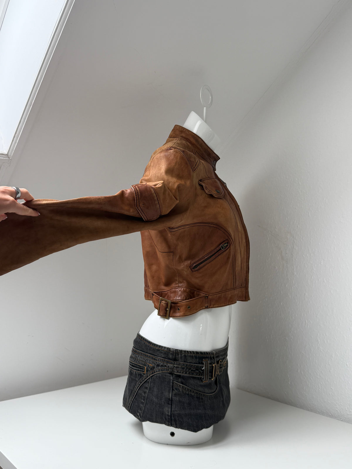 Vintage Cropped Leather Jacket (L)