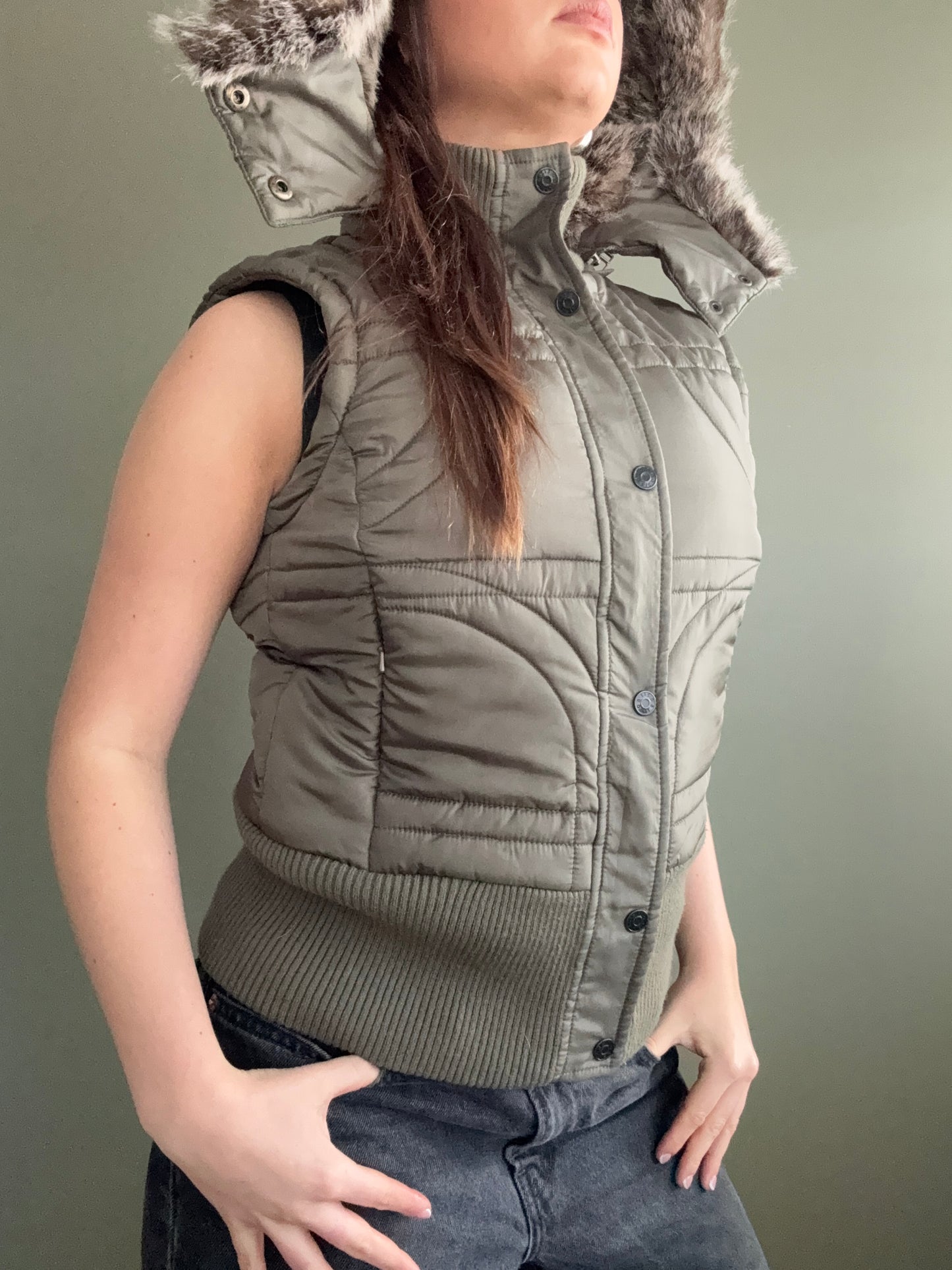Khaki Gilet (UK8)