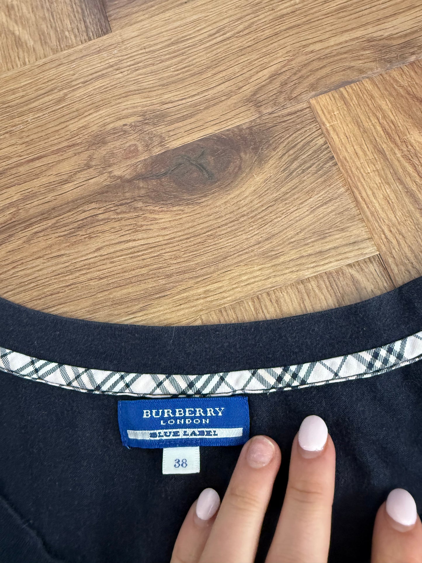 Burberry Baby Tee (S)