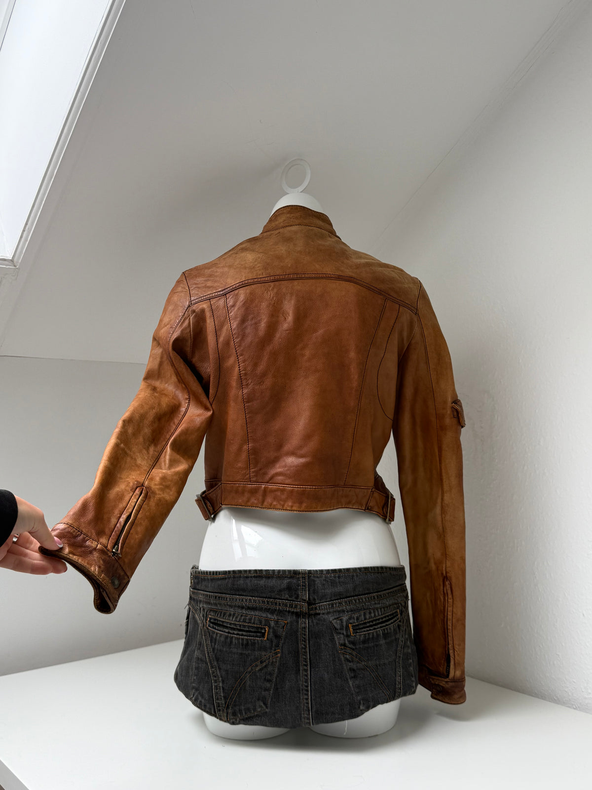 Vintage Cropped Leather Jacket (L)