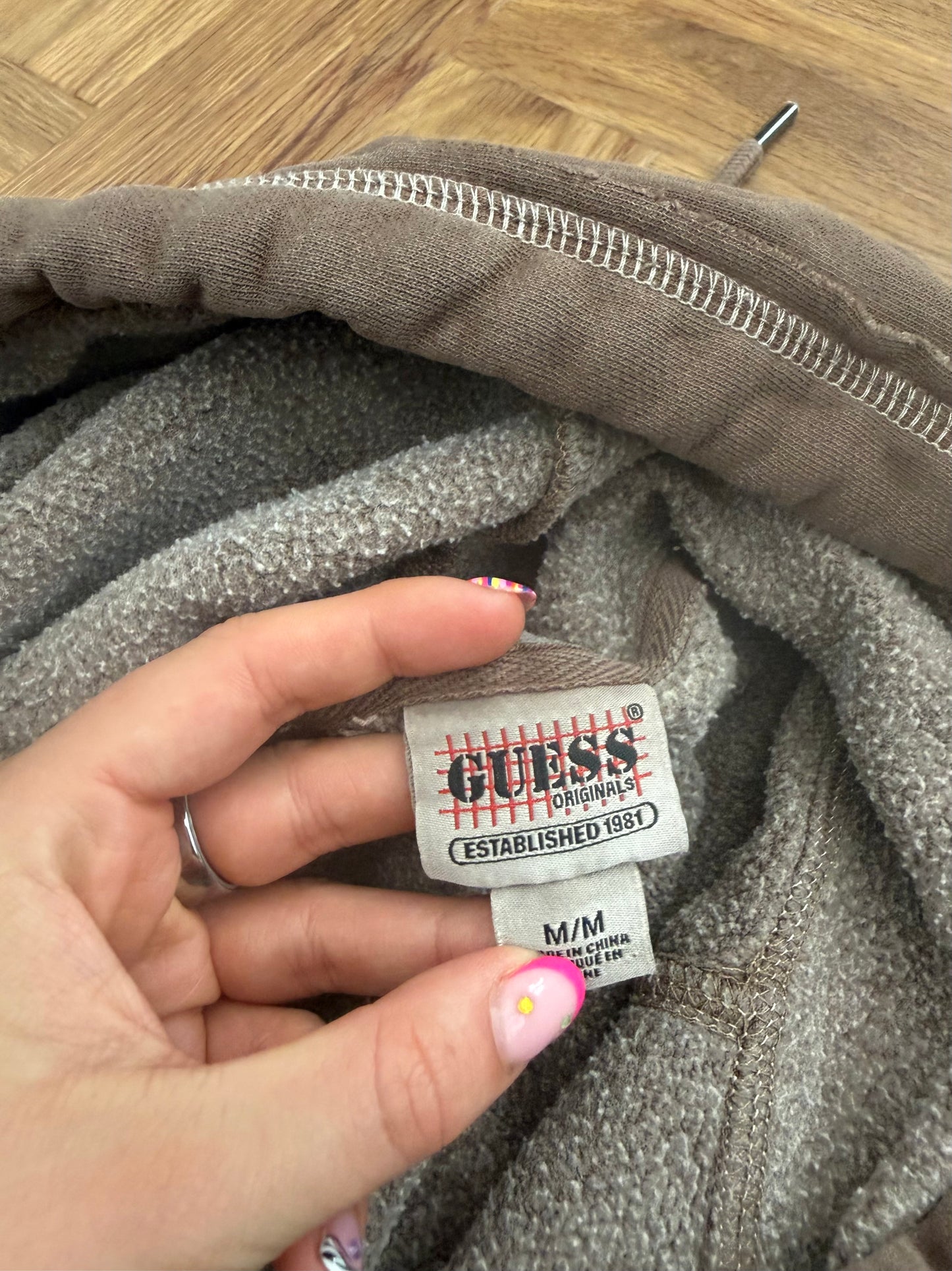 Guess Hoodie (M)