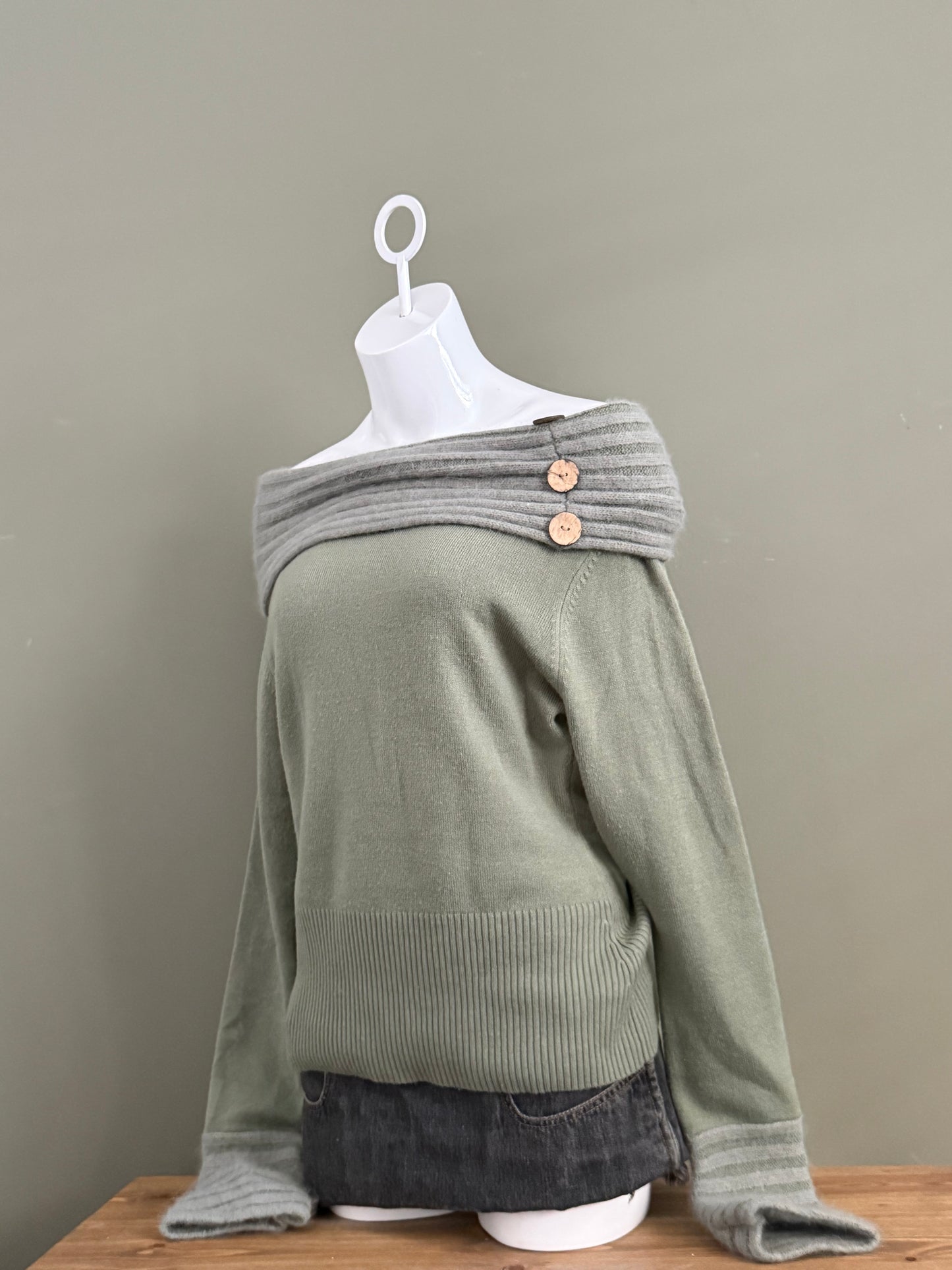 Jane Norman Off The Shoulder Jumper (UK14)