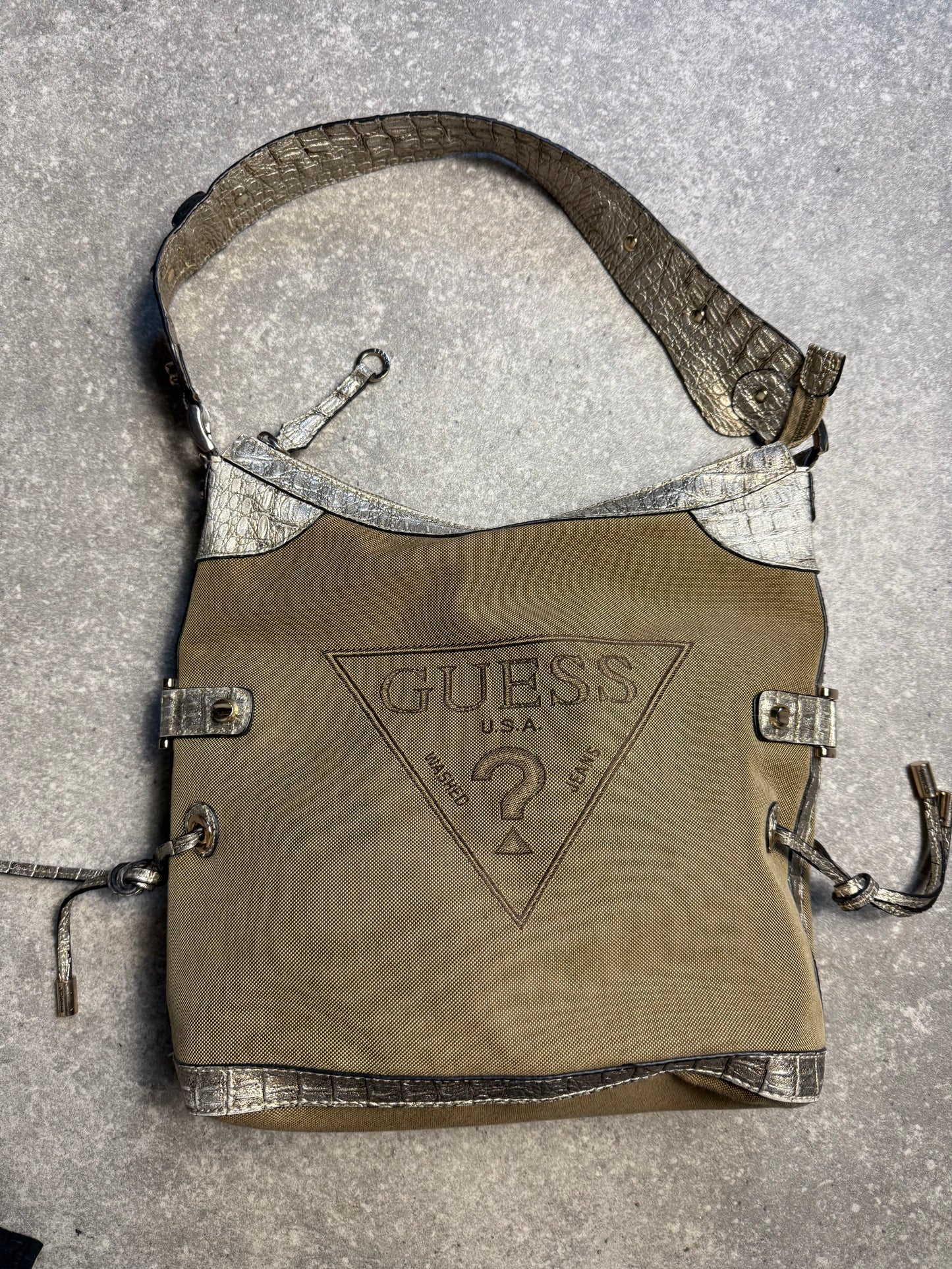 Guess Shoulder Bag
