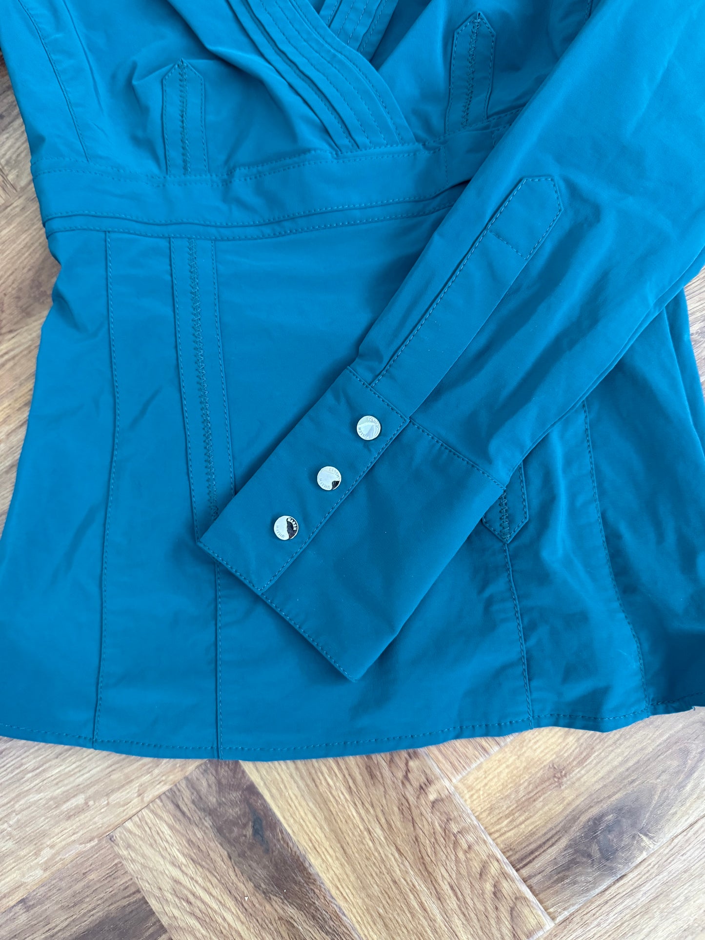 Karen Millen Fitted Slinky Shirt (UK6)