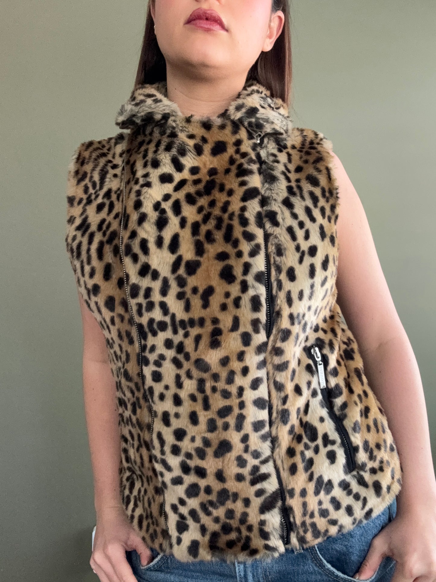 Guess Faux Fur Gilet (XL)