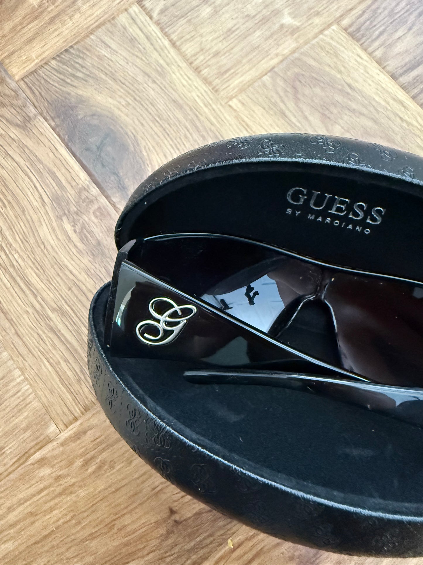 Guess Shield Sunglasses