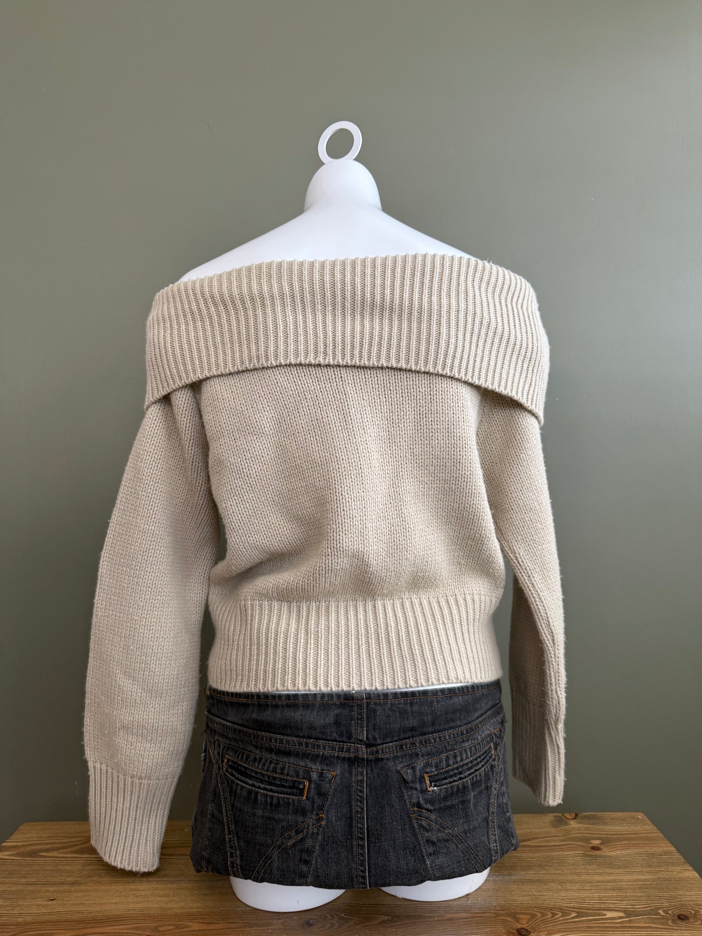 Off The Shoulder Knit Jumper (UK14)