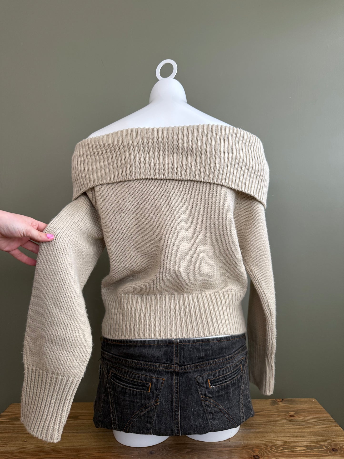 Off The Shoulder Knit Jumper (UK14)
