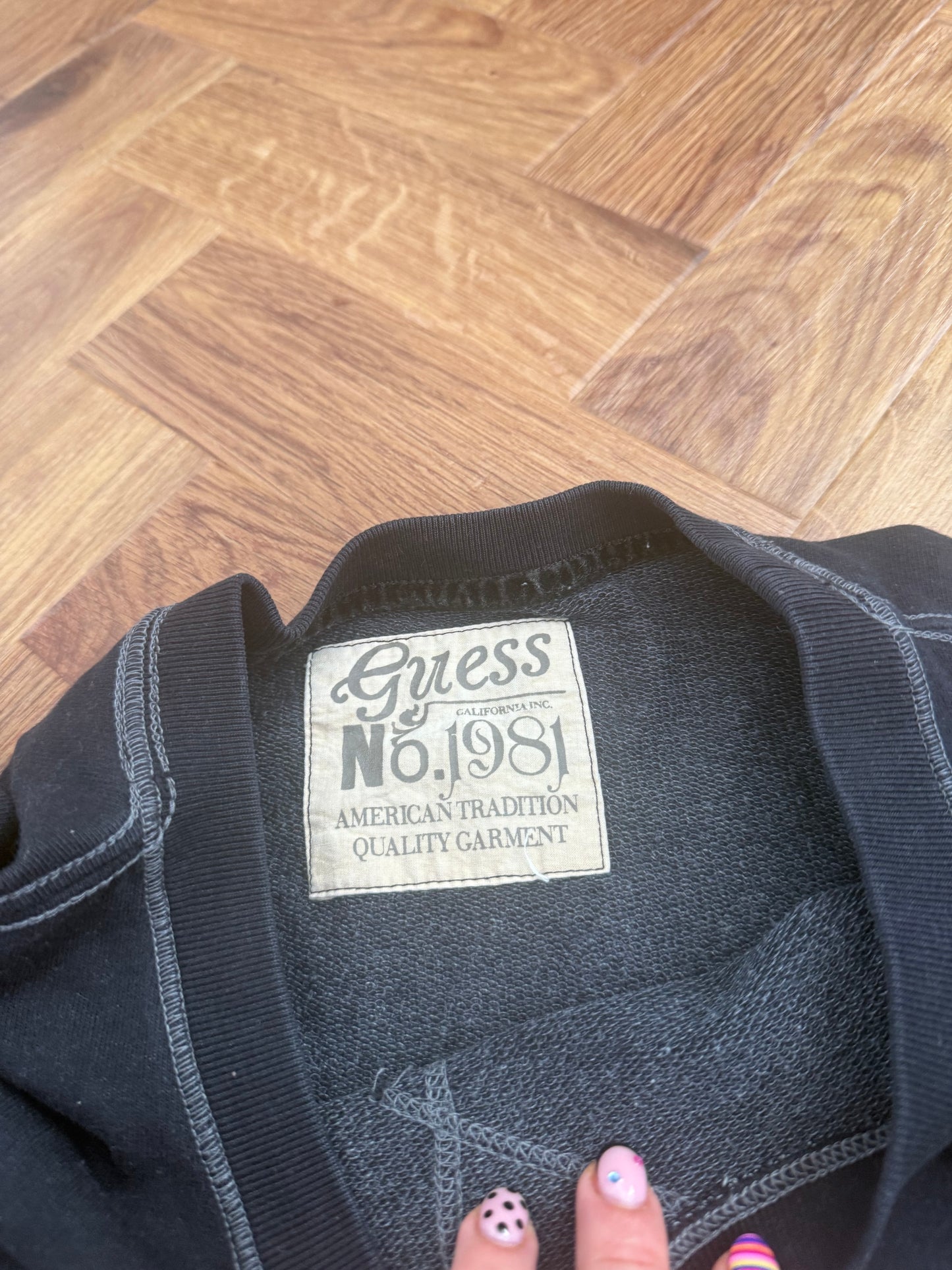 Guess Sweatshirt (M)