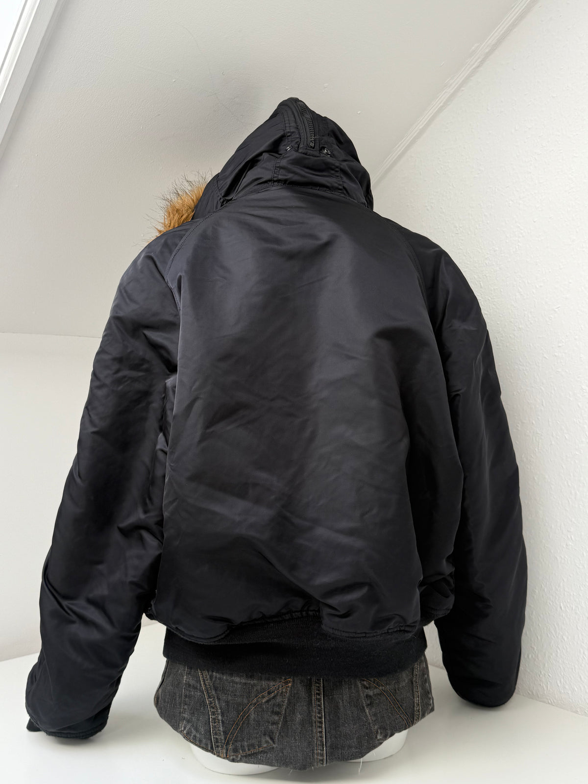 Alpha Industries Utility Bomber Jacket (L)