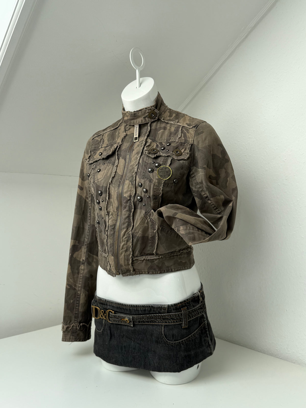 Y2K Cropped Camo Jacket (M)
