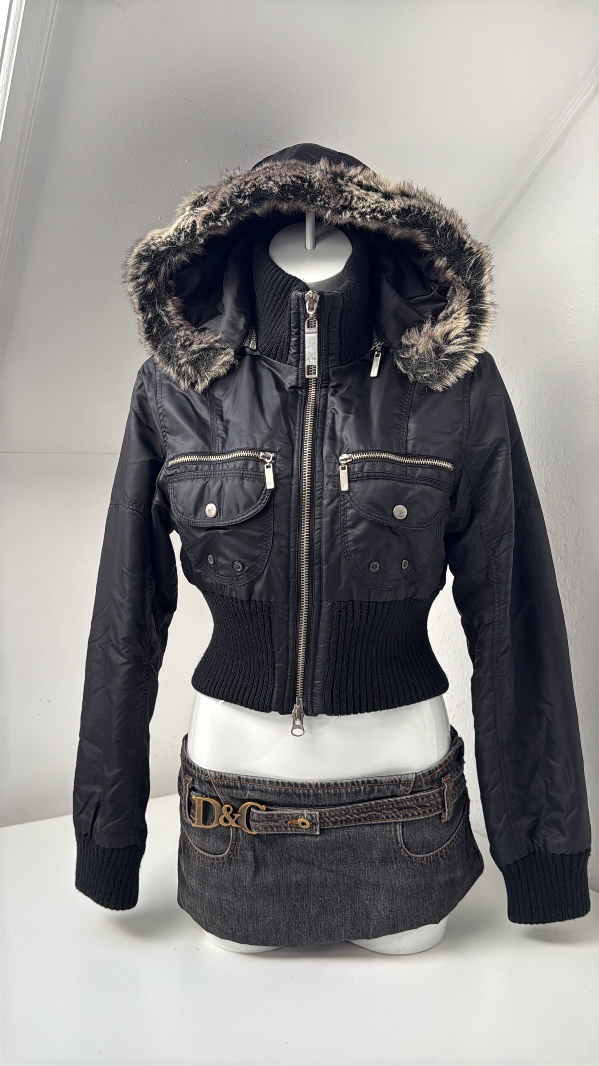 Fitted Y2K Puffer Jacket (UK12)