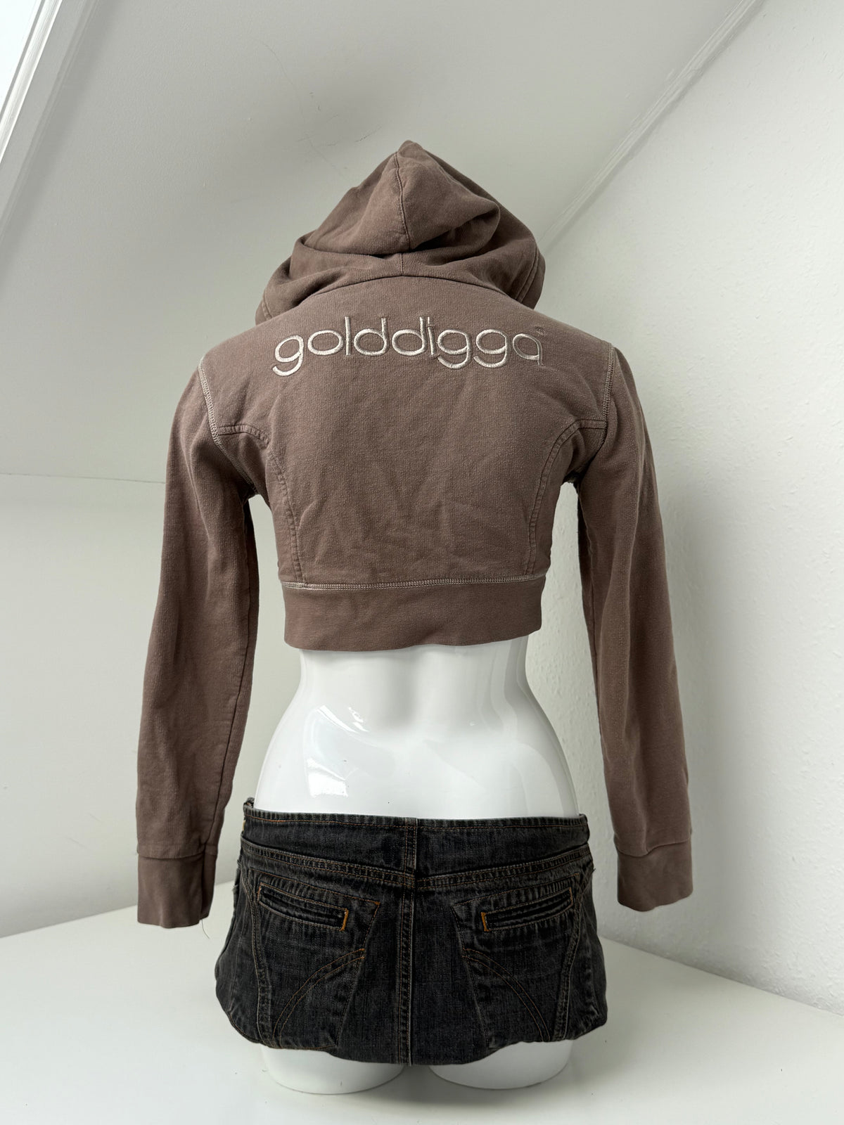 Golddigga Ultra Cropped Zip Hoodie (M)